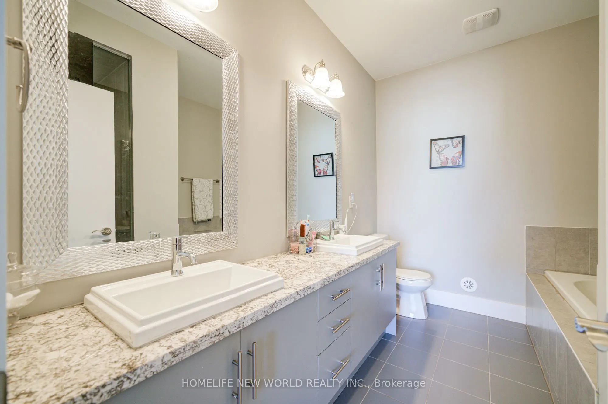 3880 Major Mackenzie Drive