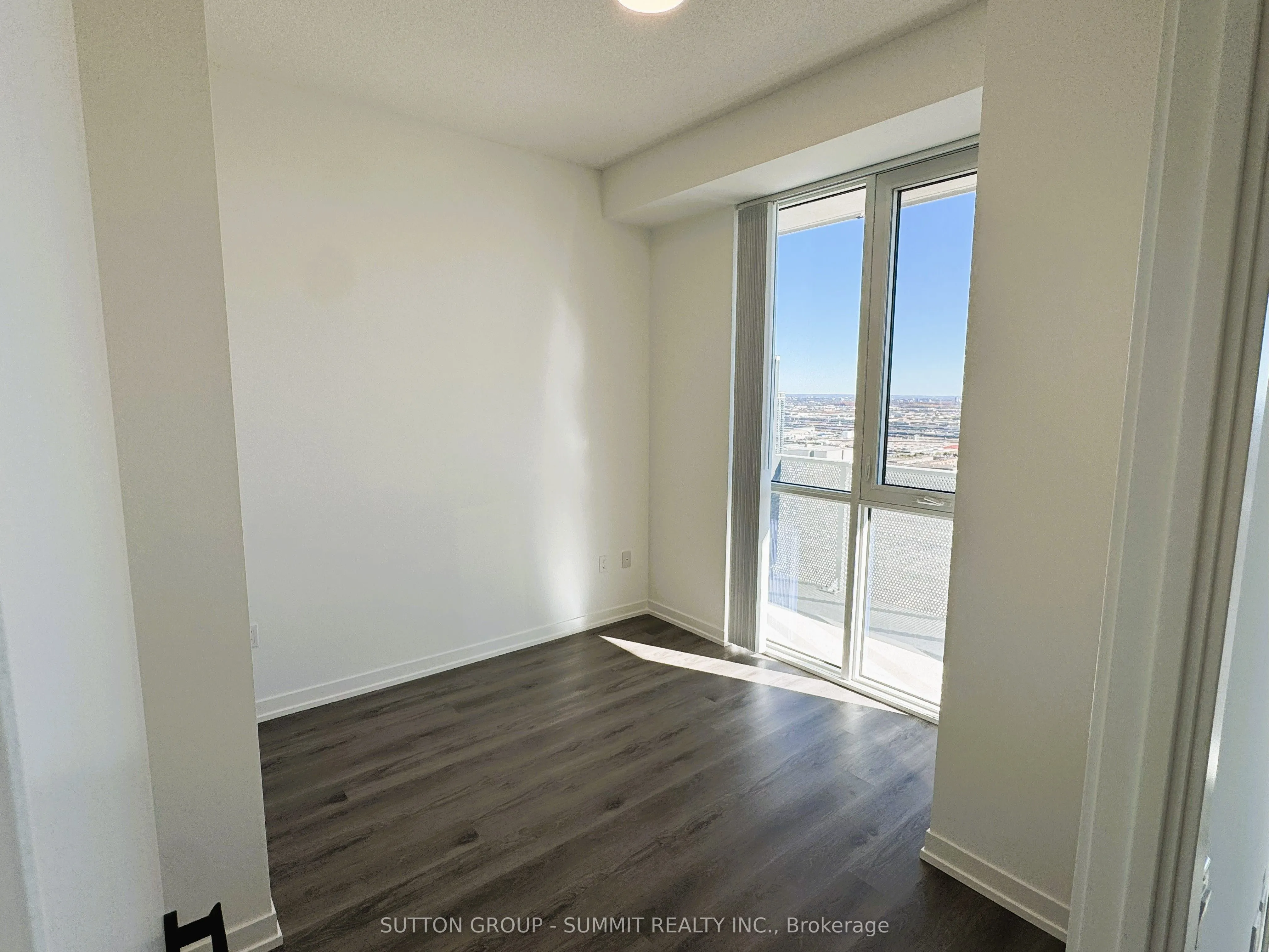 28 Interchange Way, #4608