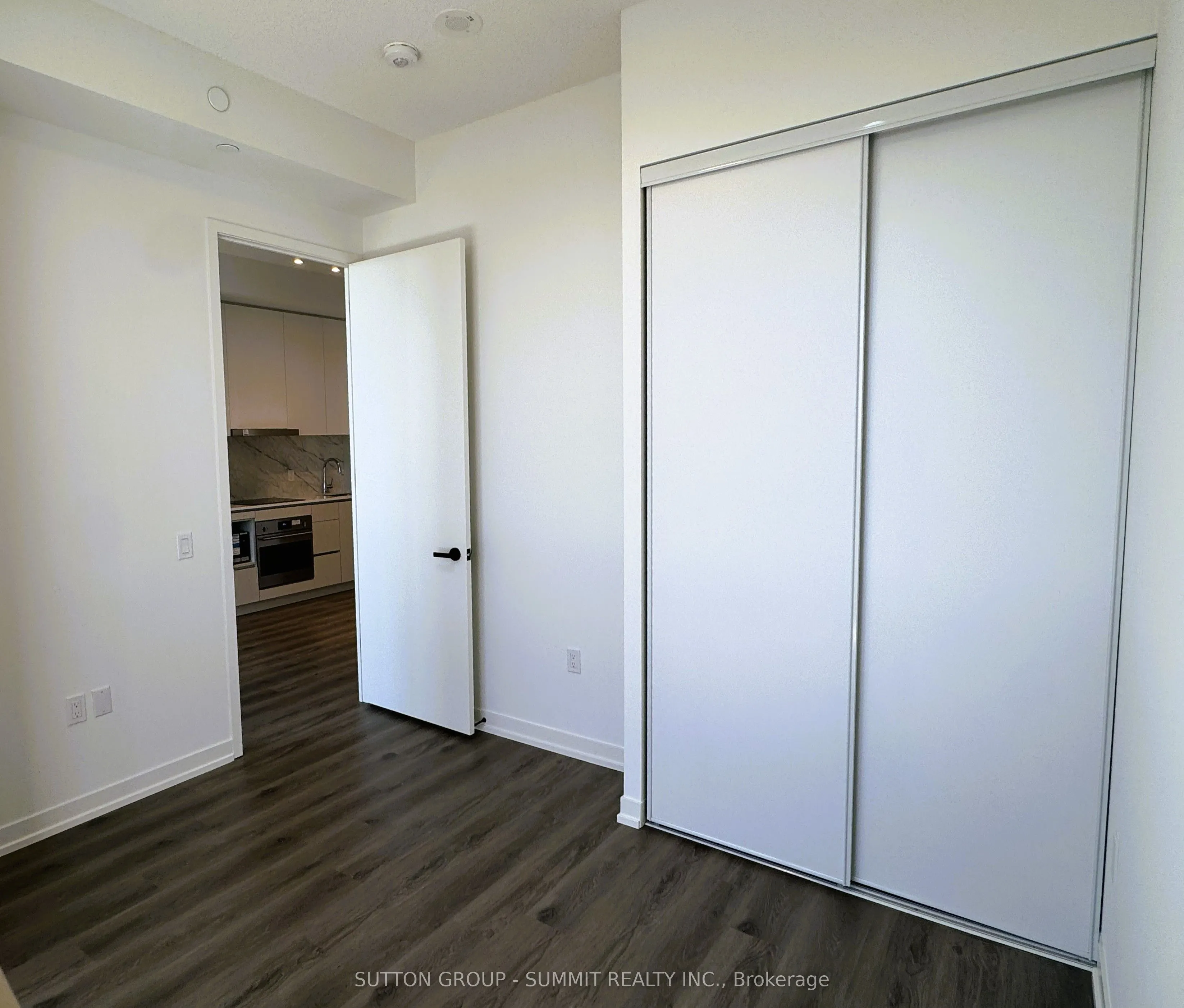 28 Interchange Way, #4608