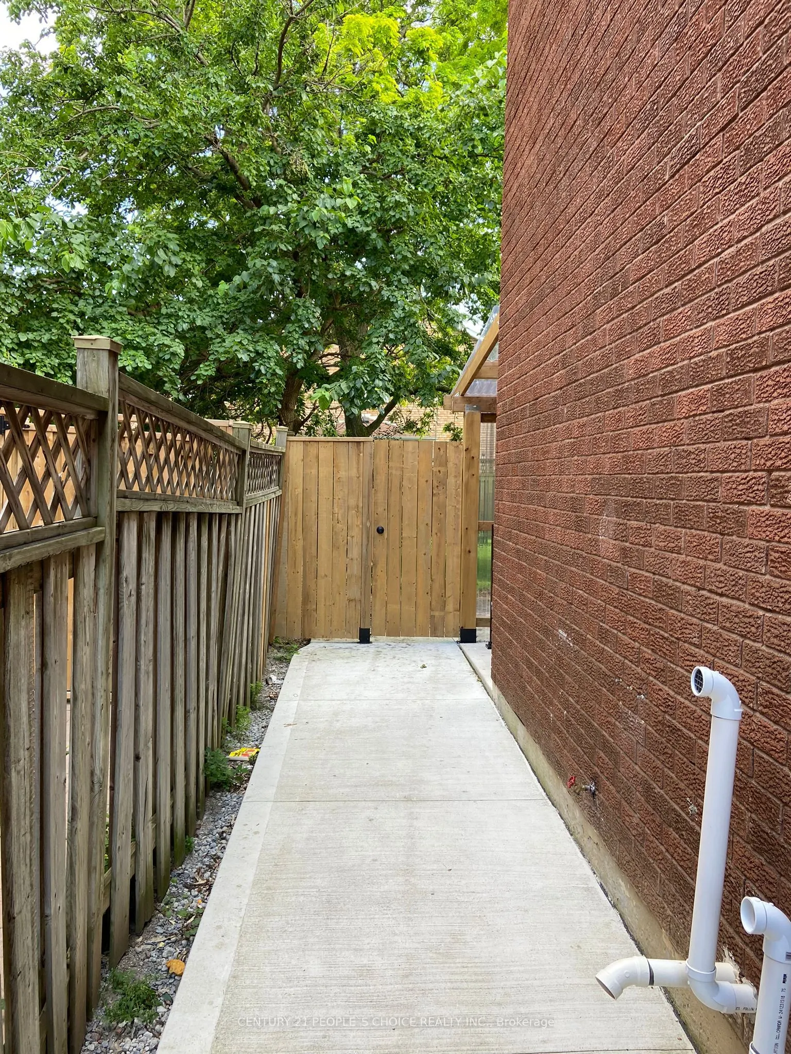 35 Hewlett Crescent, #Bsmt