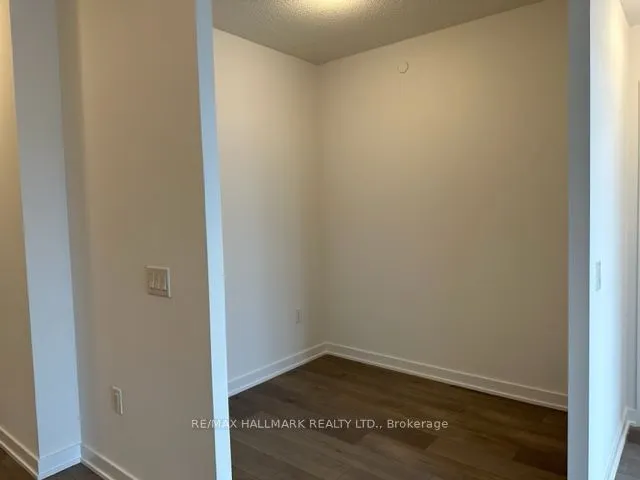 822-38 Honeycrisp Crescent, #19