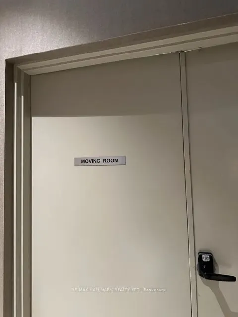 822-38 Honeycrisp Crescent, #19