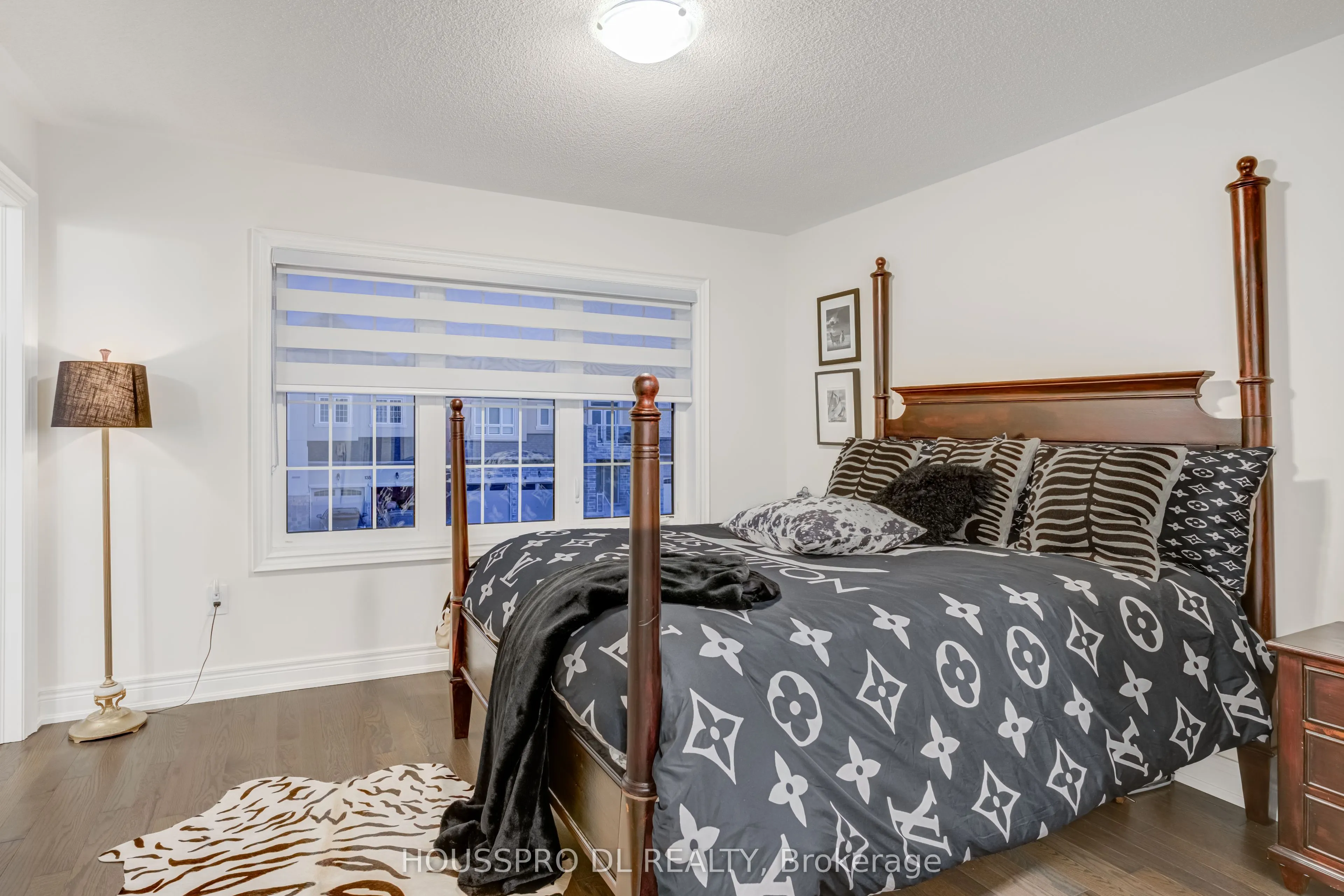 136 Carriage Shop Bend