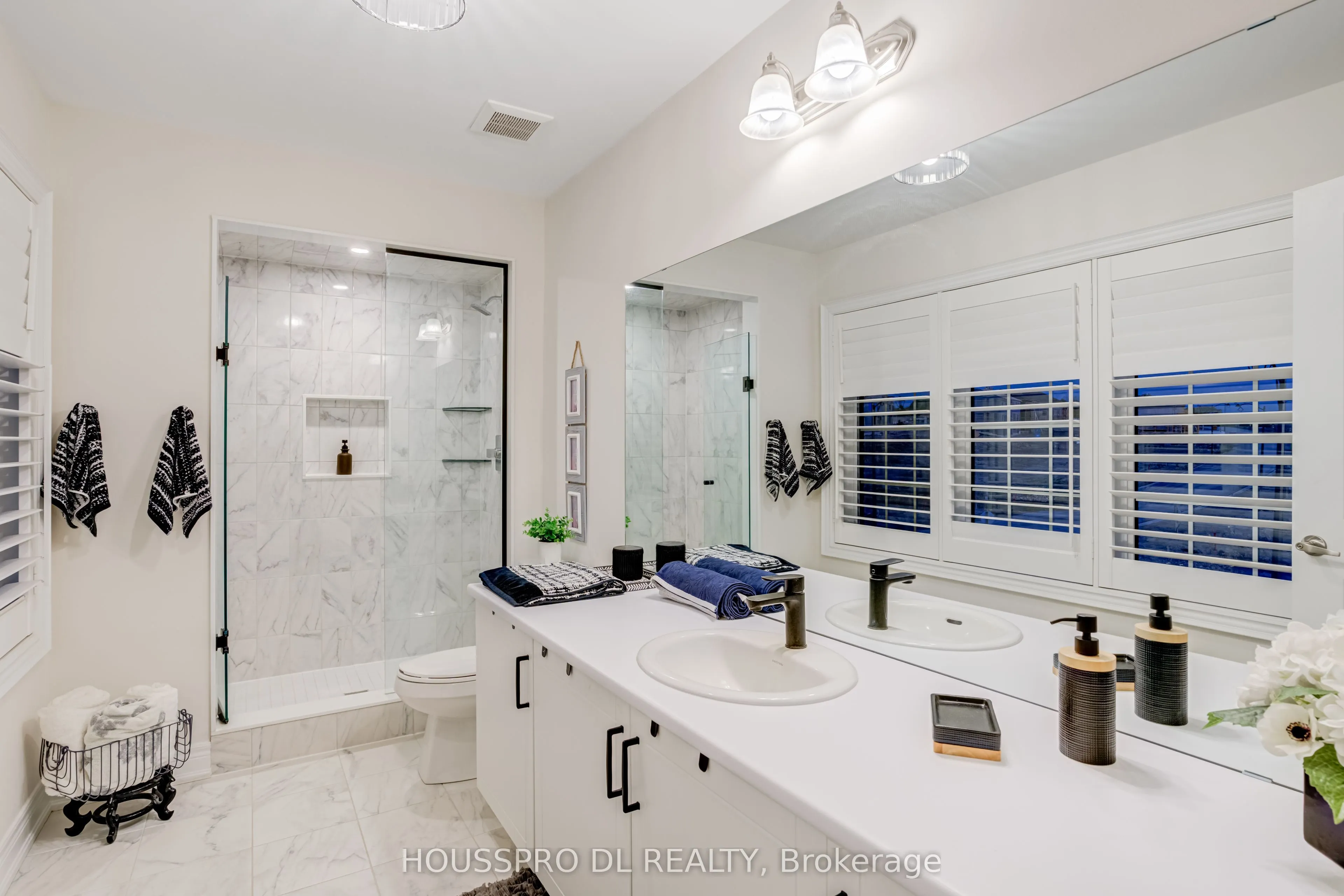 136 Carriage Shop Bend