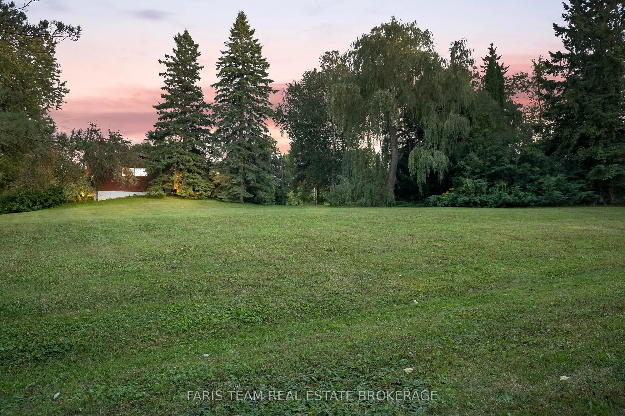 175 South Summit Farm Road