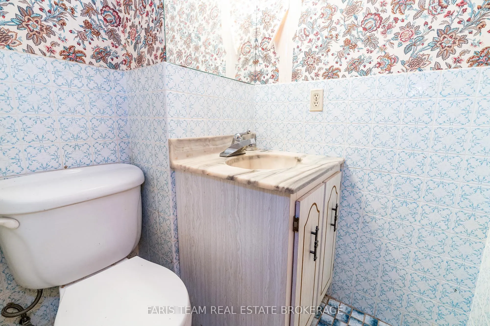 175 South Summit Farm Road