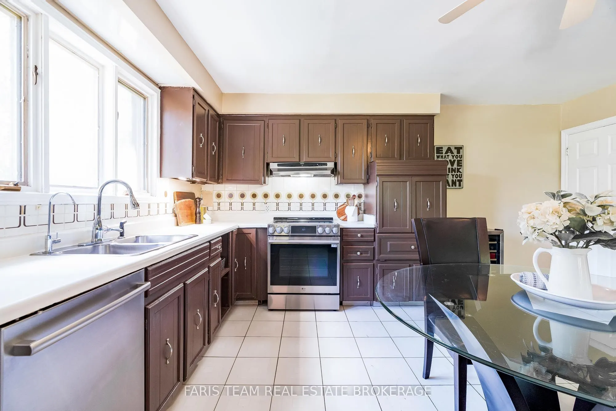 175 South Summit Farm Road