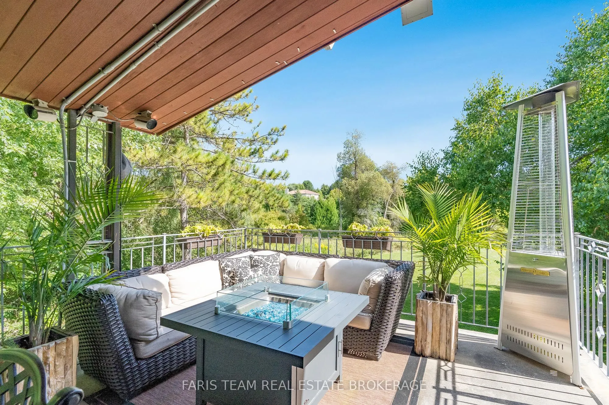 175 South Summit Farm Road