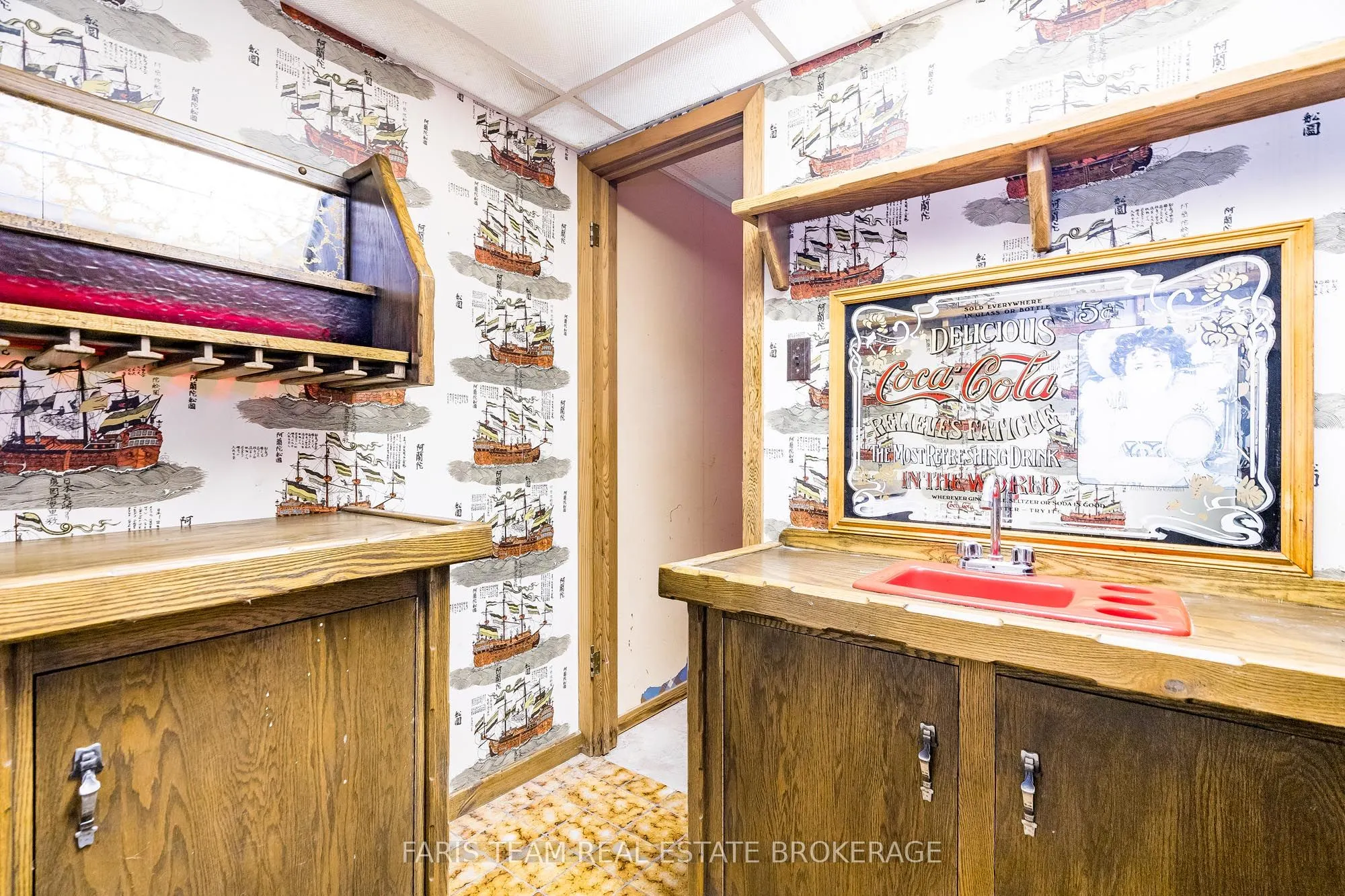 175 South Summit Farm Road