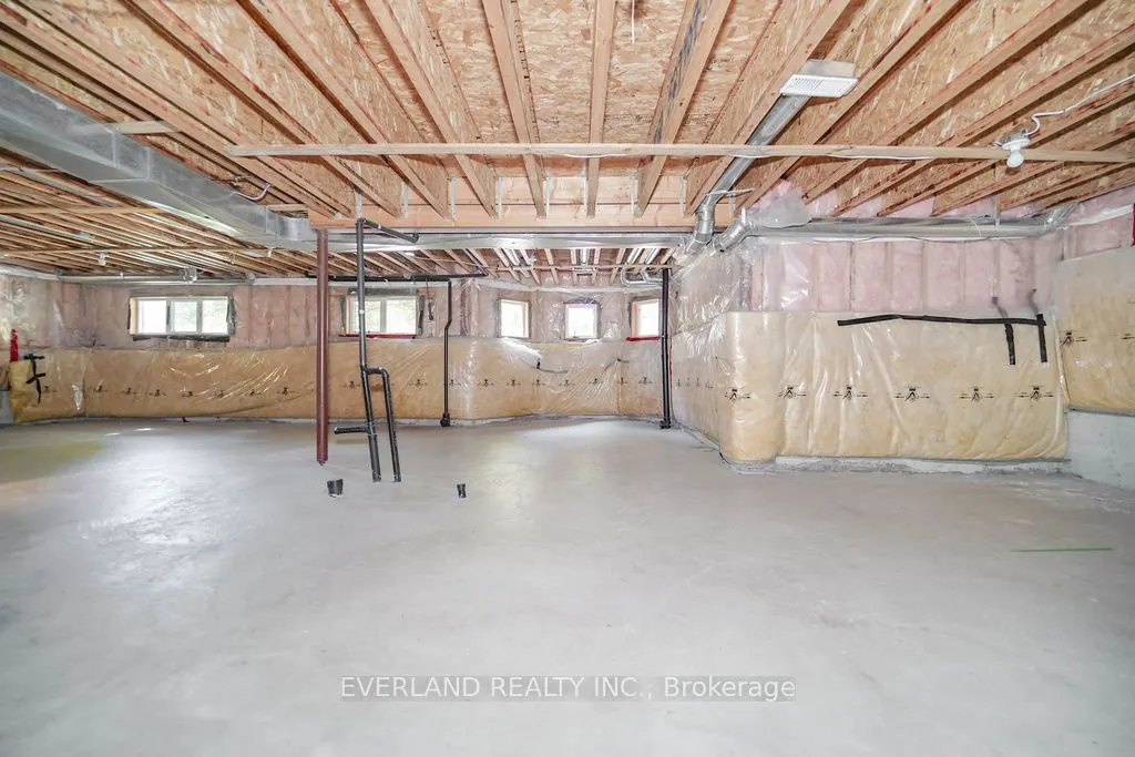 618 Foxcroft Boulevard