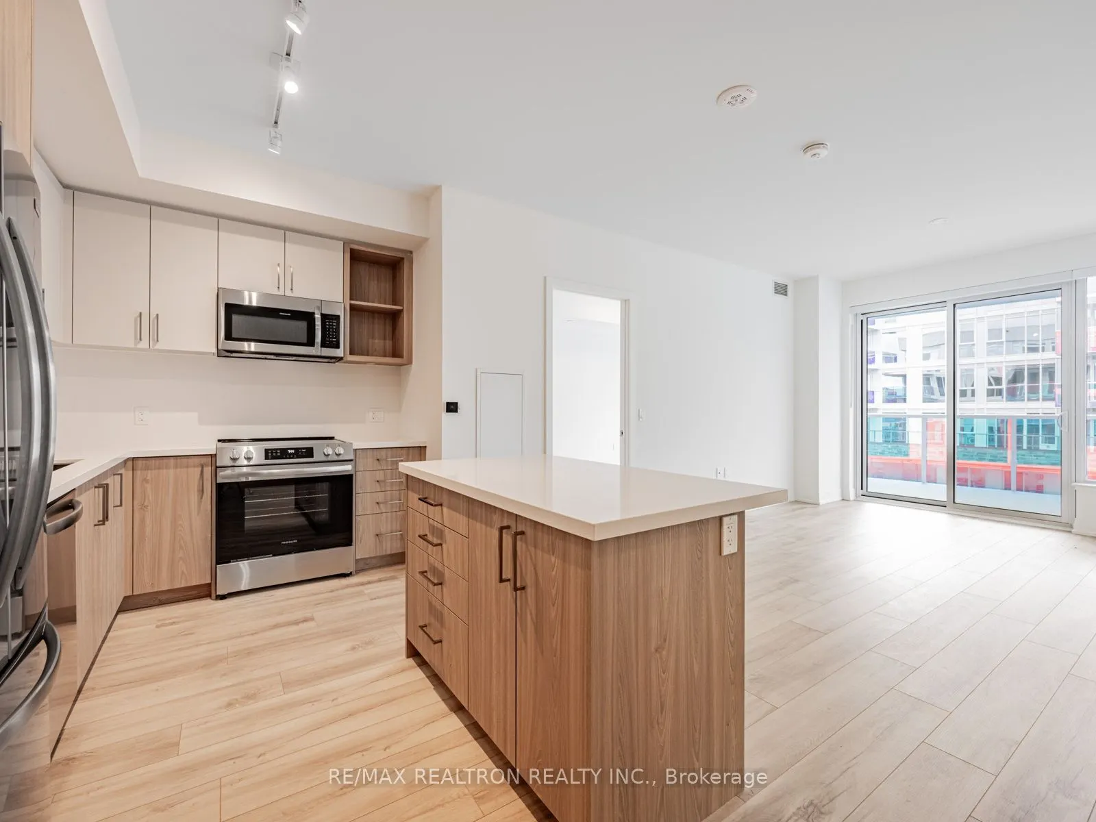 333 Sunseeker Avenue, #426