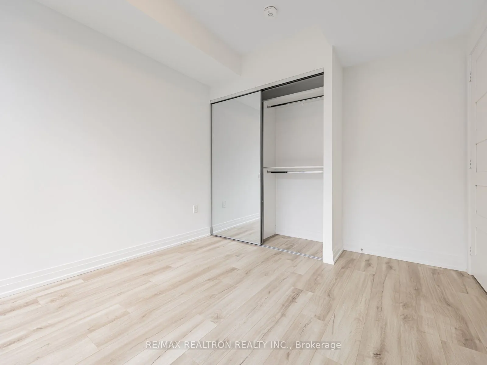 333 Sunseeker Avenue, #426