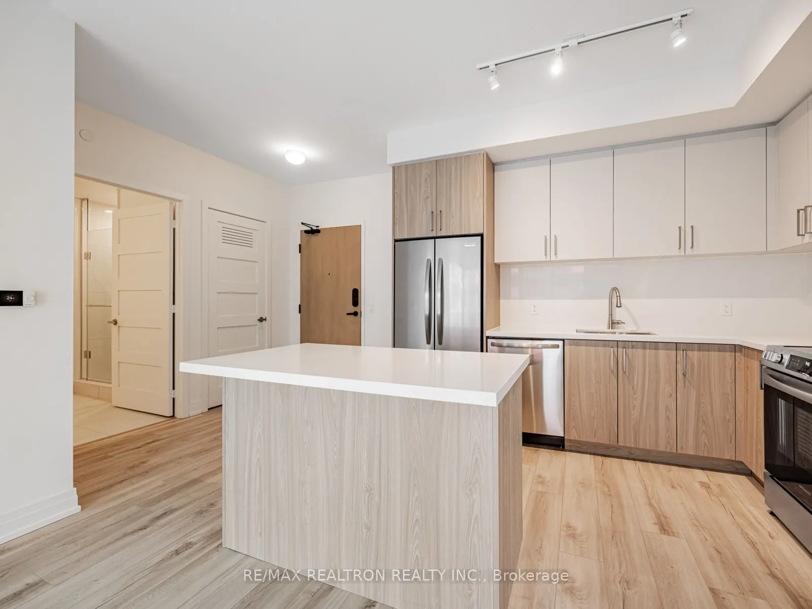 333 Sunseeker Avenue, #426