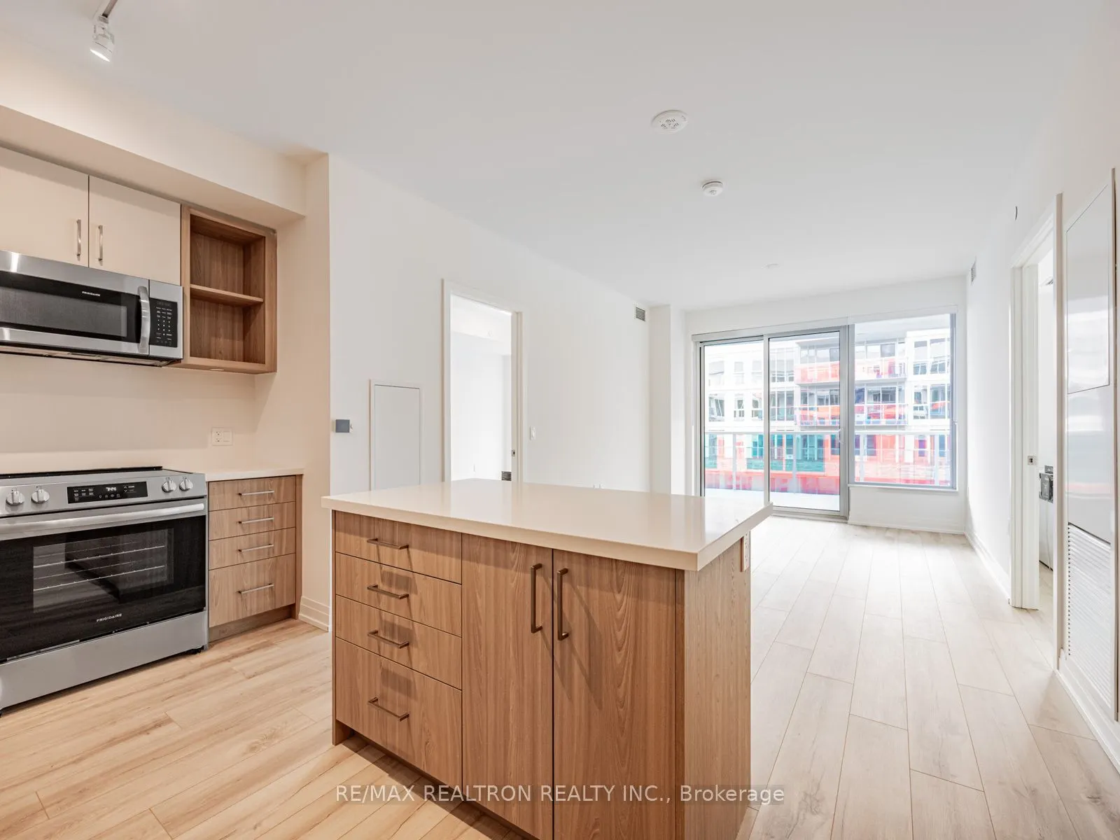 333 Sunseeker Avenue, #426