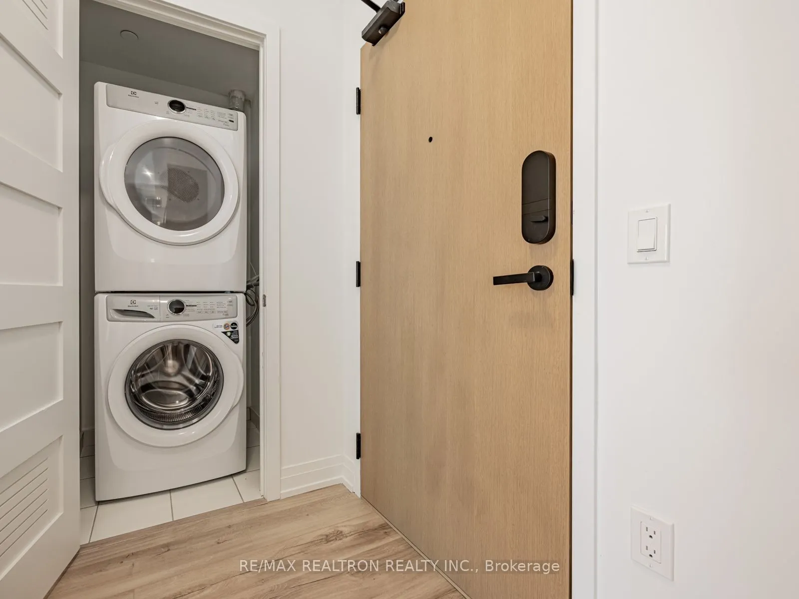 333 Sunseeker Avenue, #426