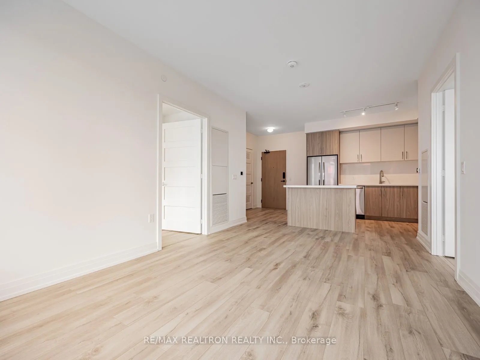 333 Sunseeker Avenue, #426