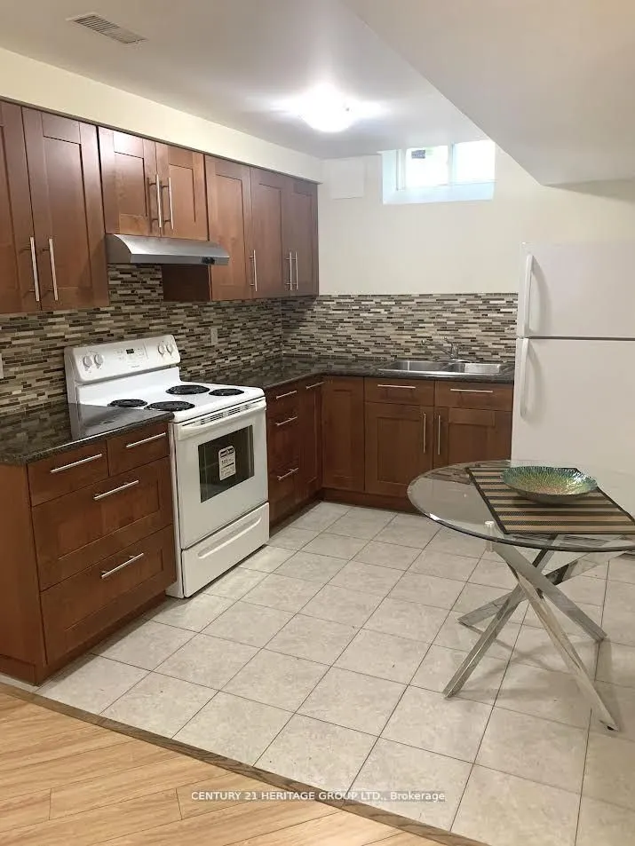 536 Summeridge Drive, #LOWER