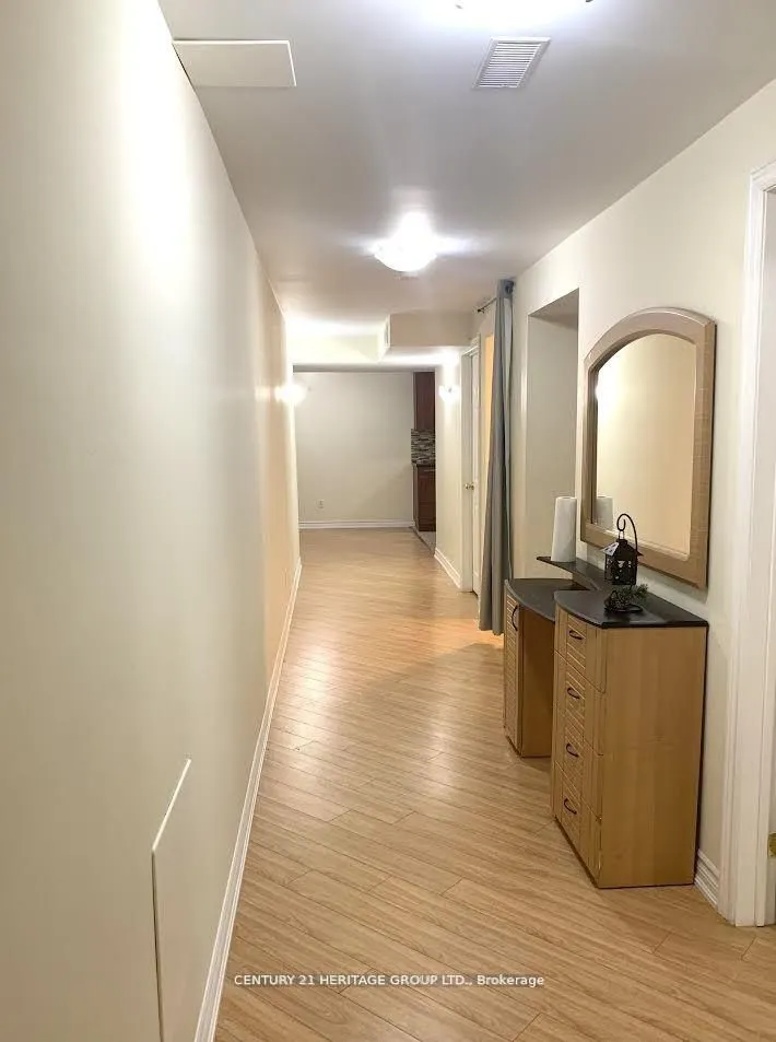 536 Summeridge Drive, #LOWER