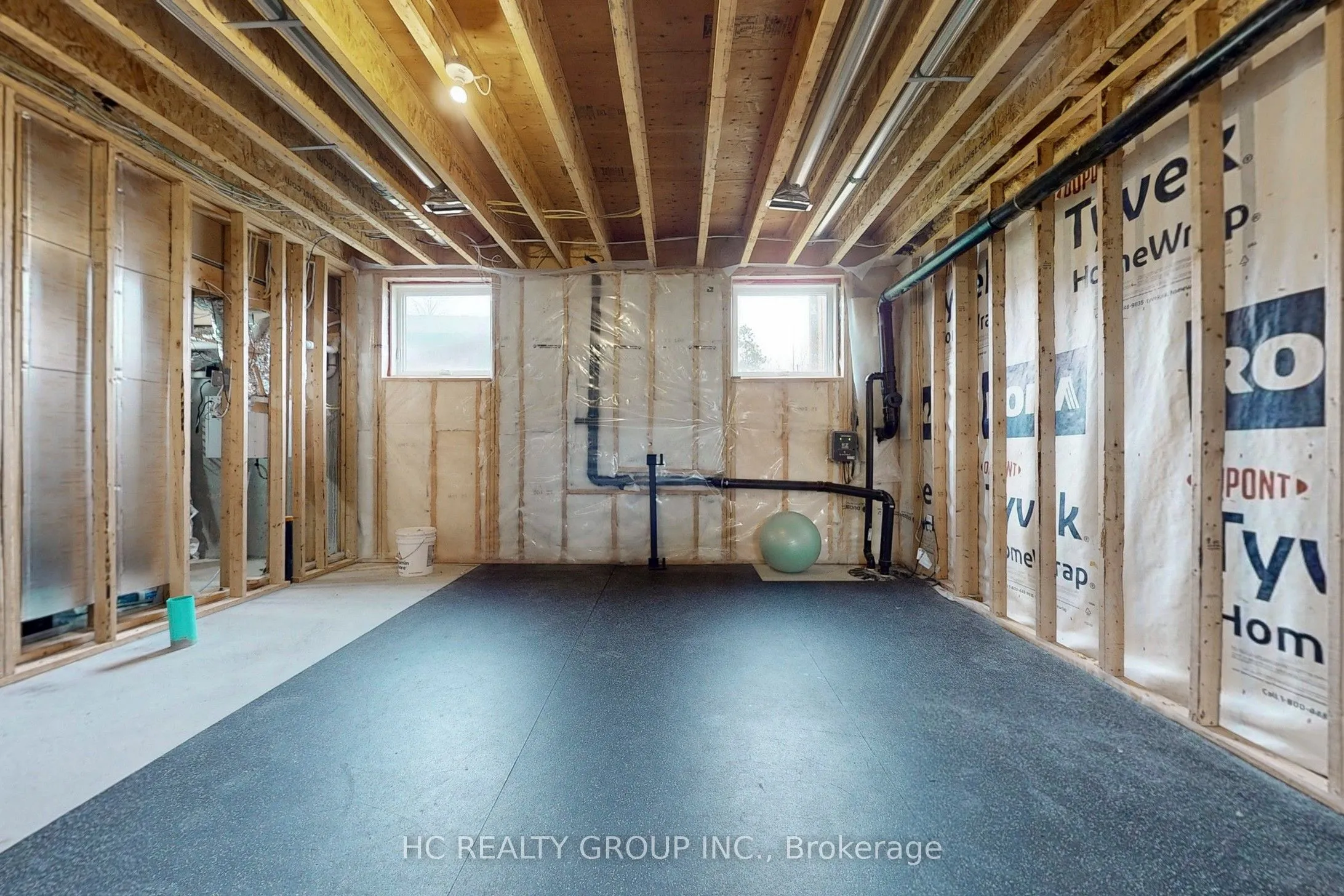 6077 Hillsdale Drive