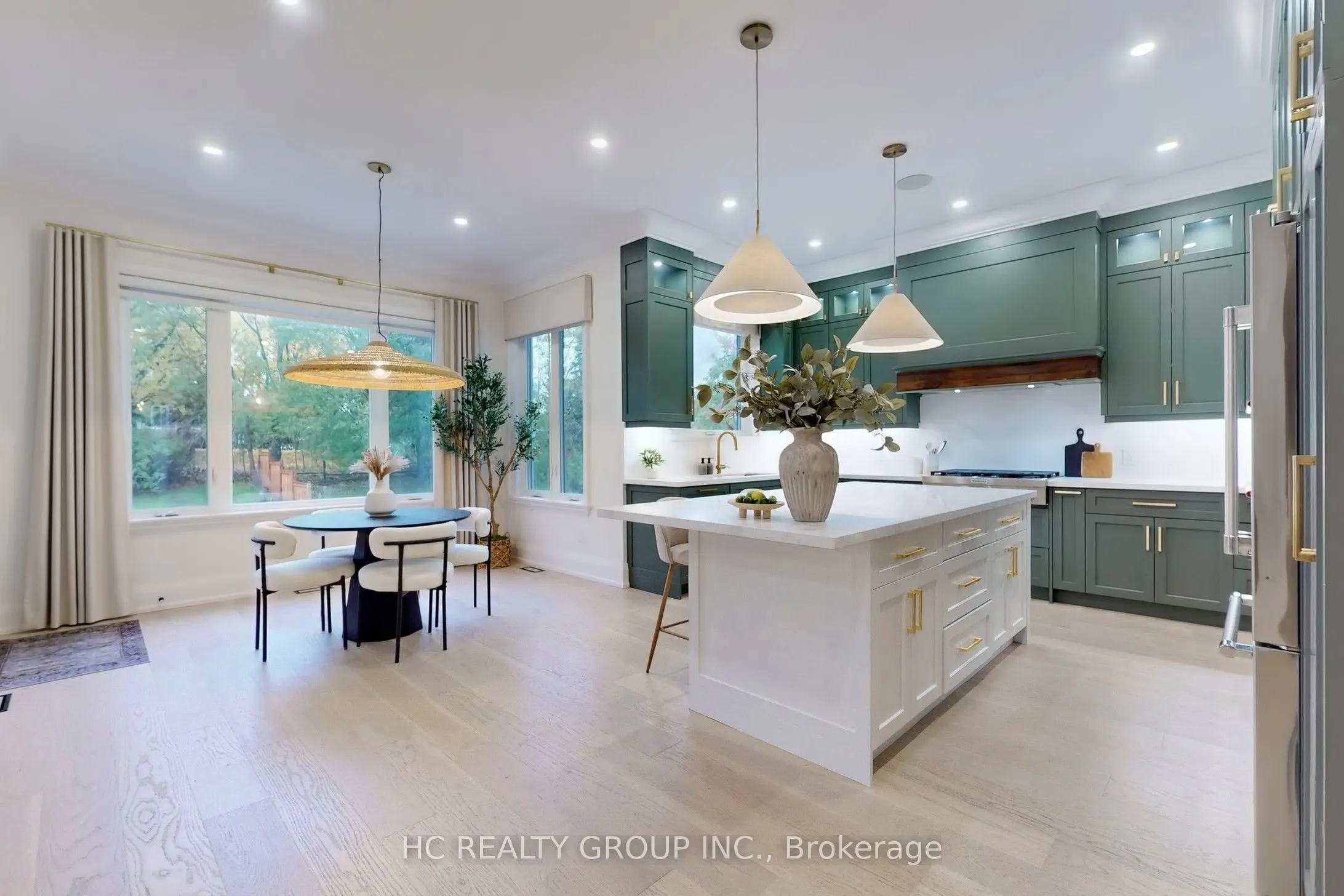 6077 Hillsdale Drive