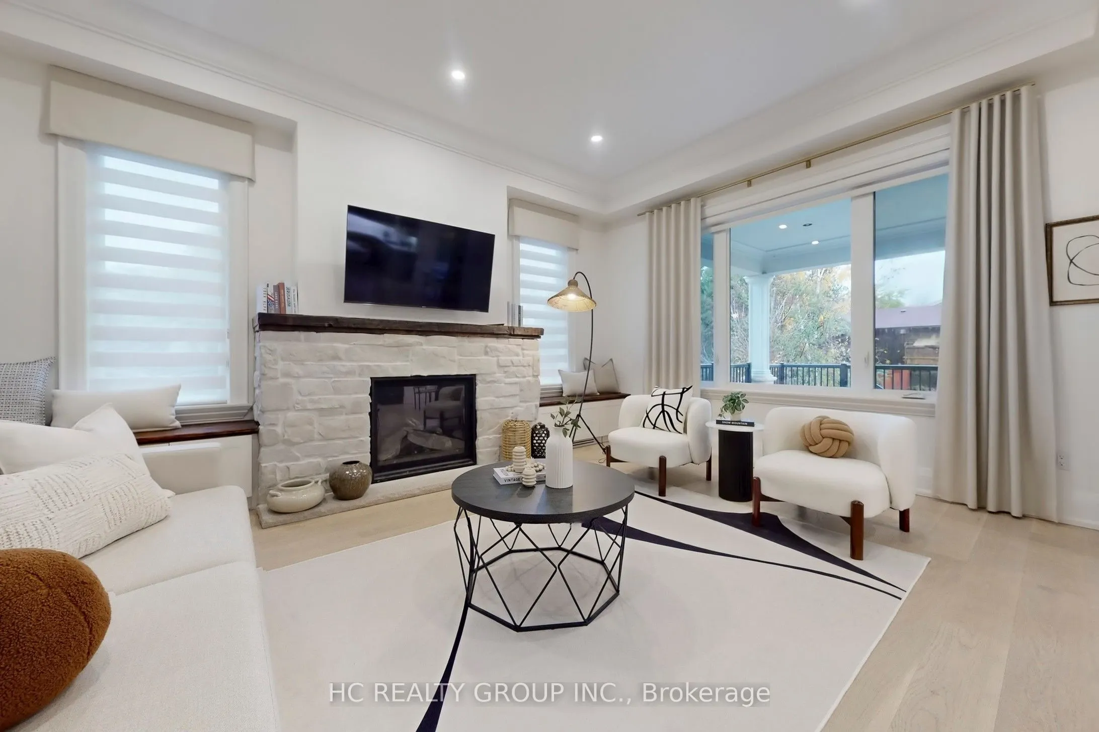 6077 Hillsdale Drive