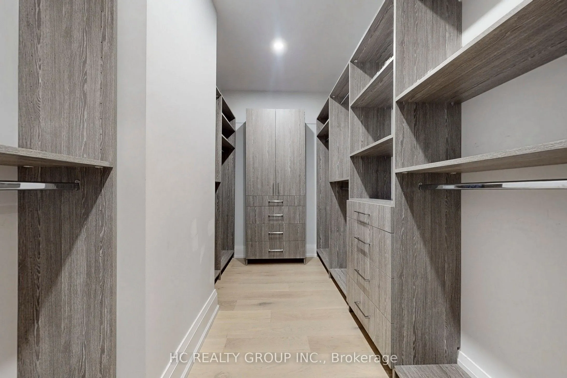 6077 Hillsdale Drive