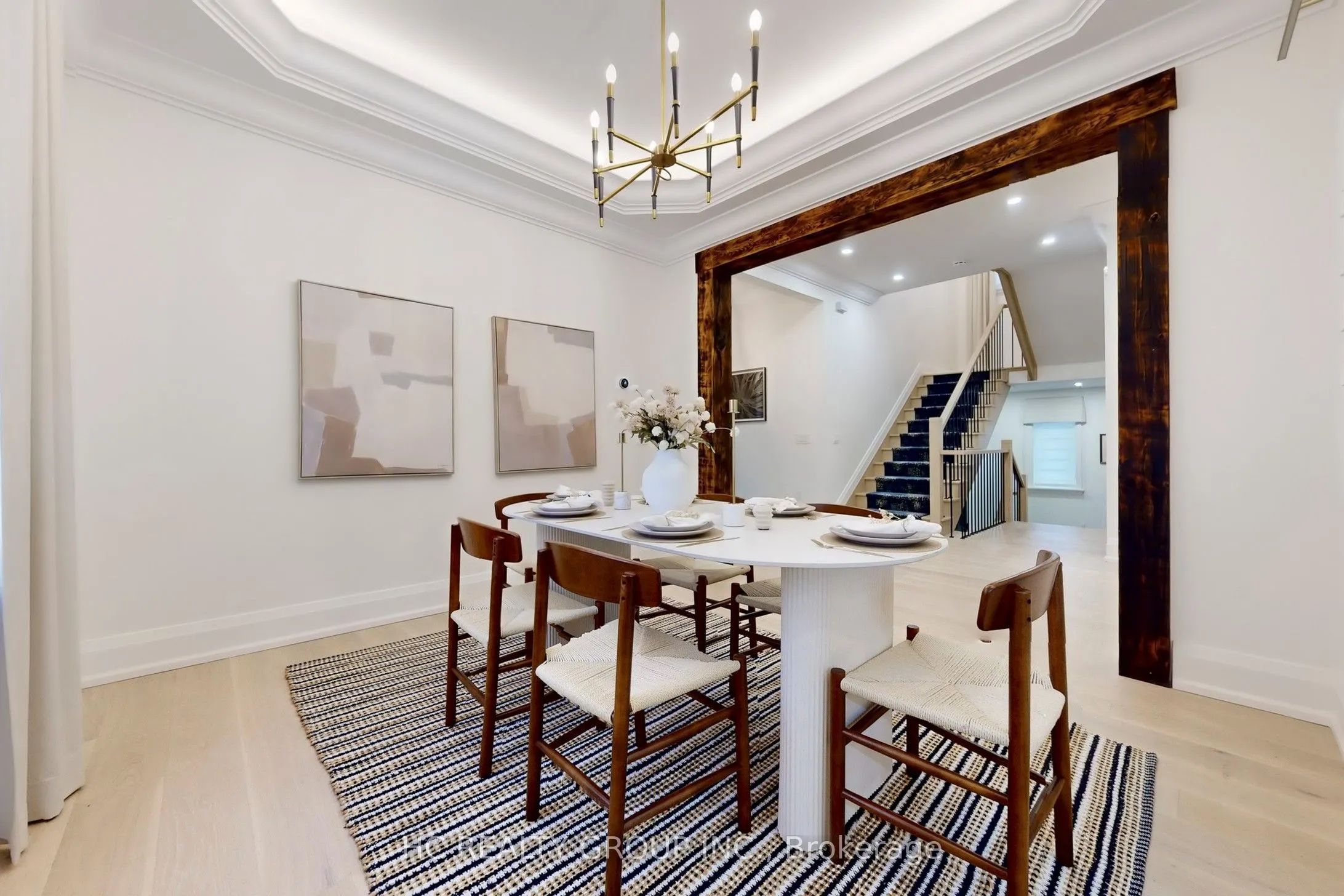 6077 Hillsdale Drive