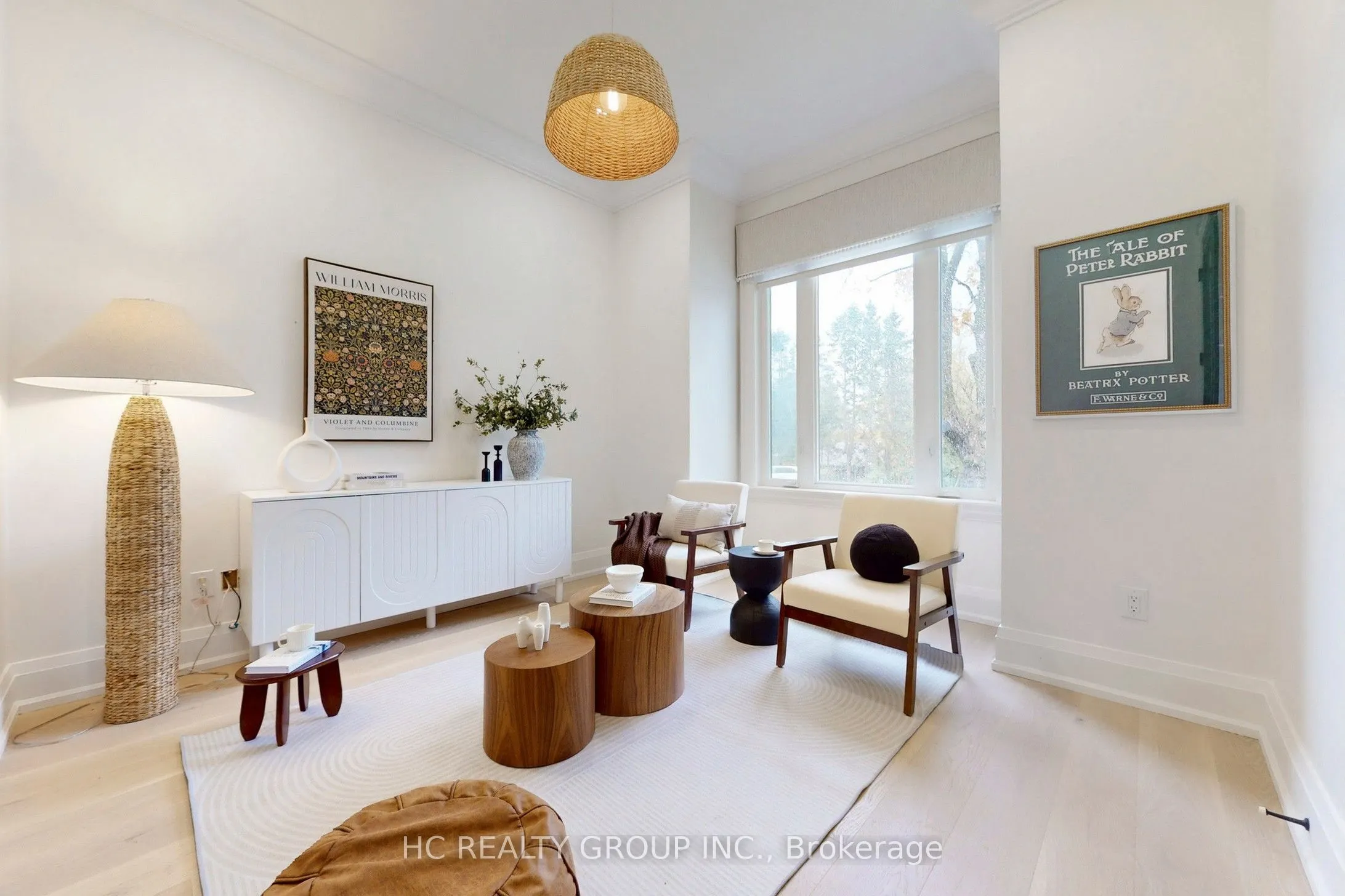 6077 Hillsdale Drive