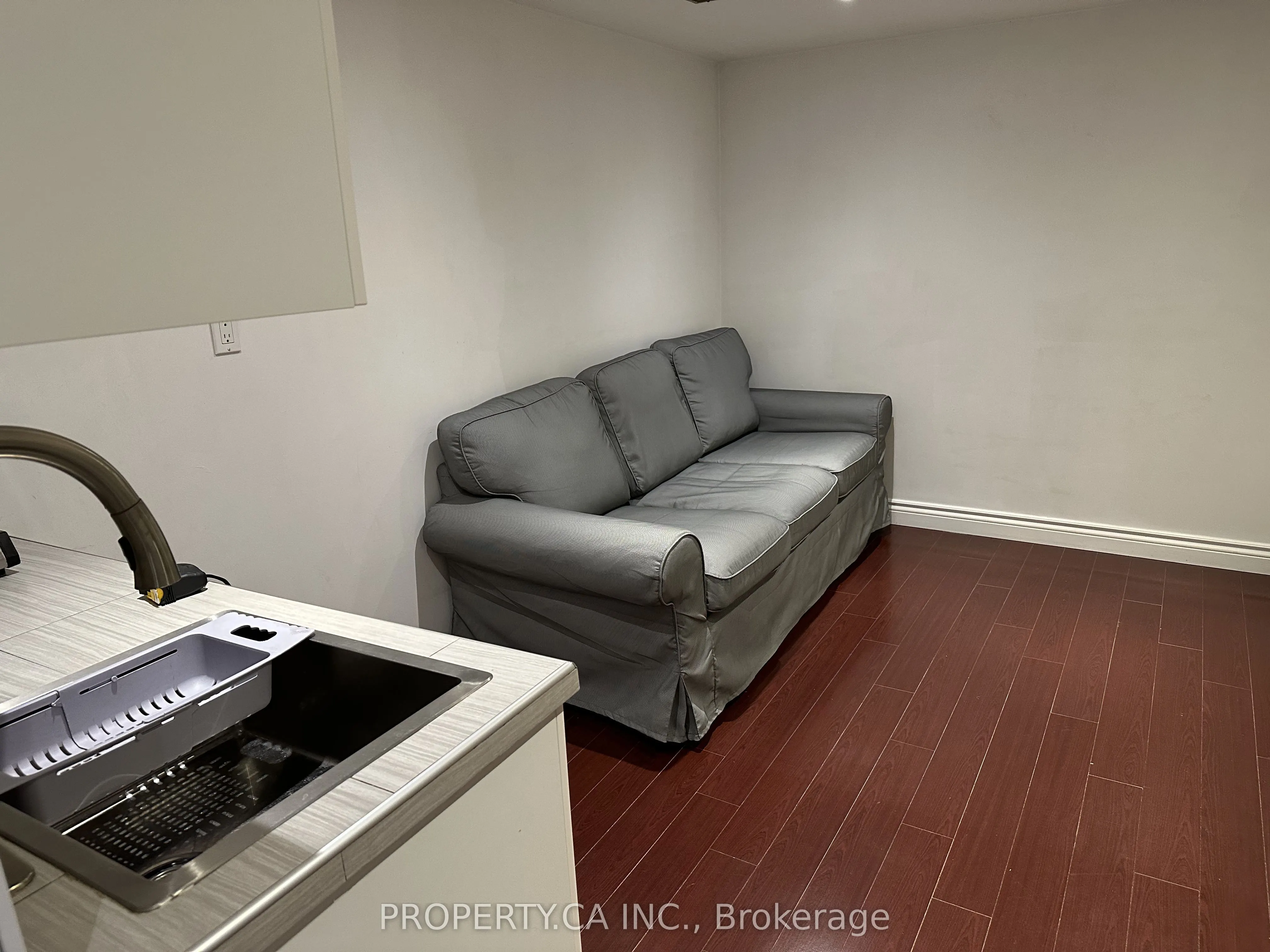 81 Holsworthy Crescent, #Basement