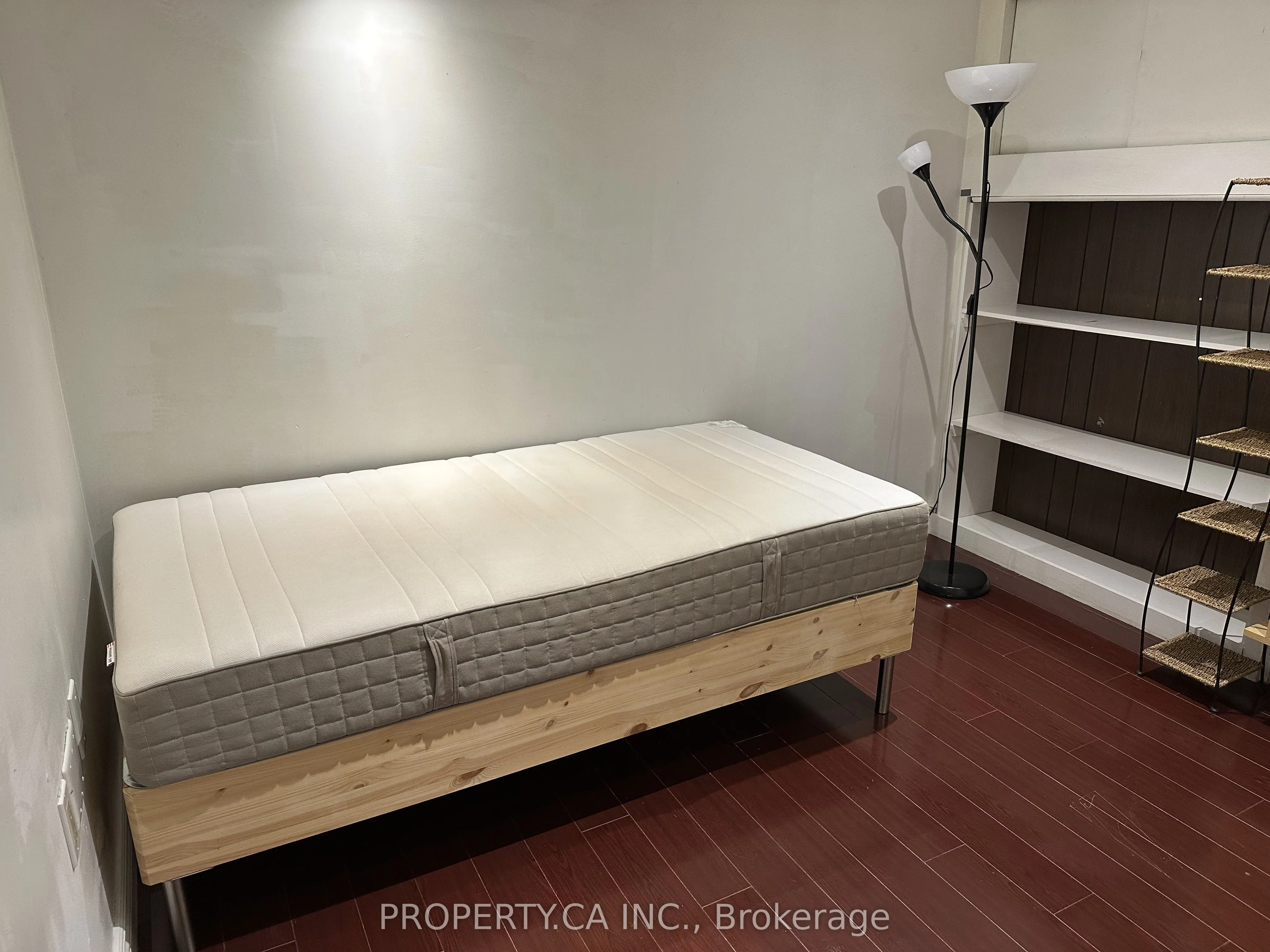 81 Holsworthy Crescent, #Basement