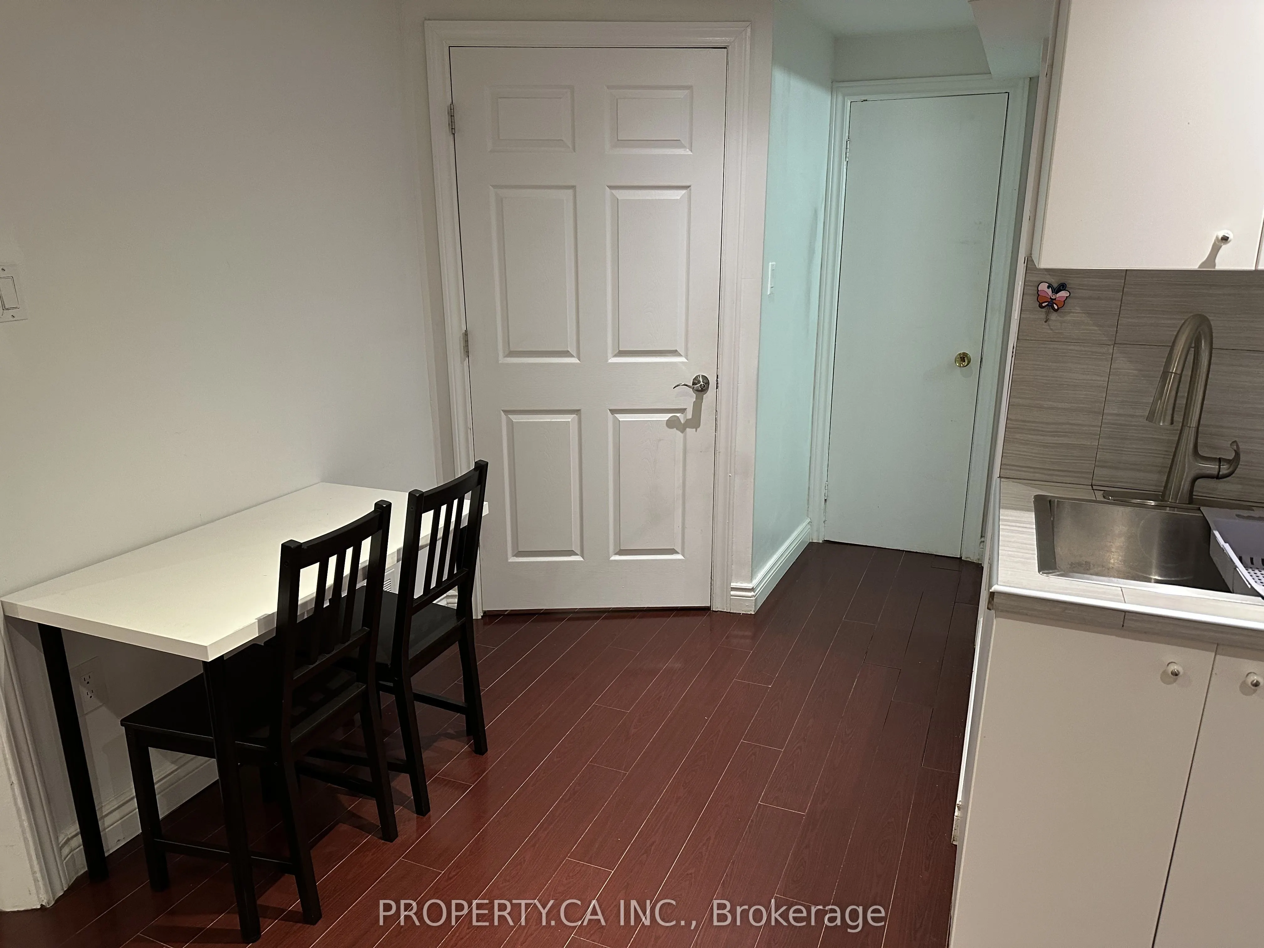 81 Holsworthy Crescent, #Basement