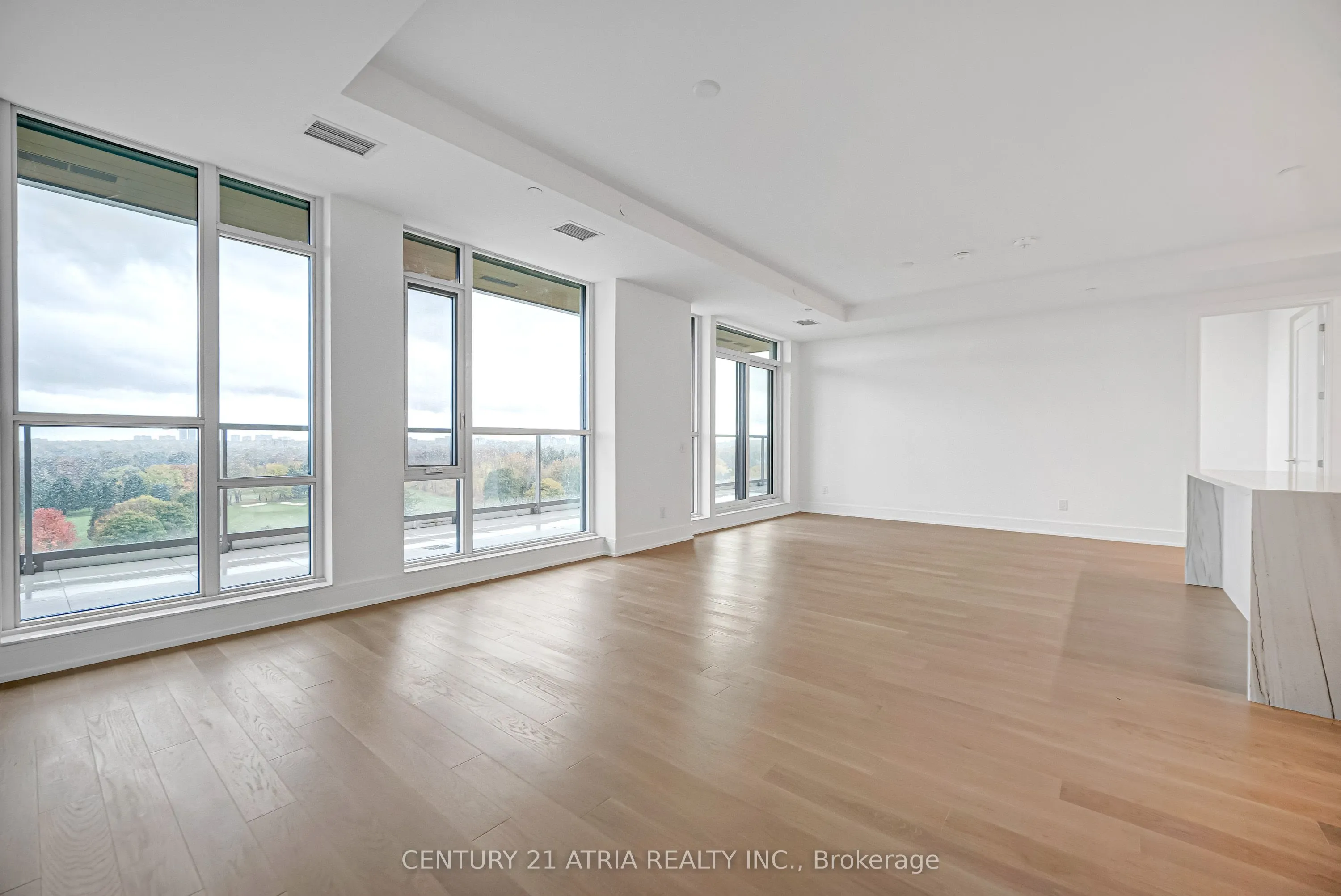 397 Royal Orchard Boulevard, #806