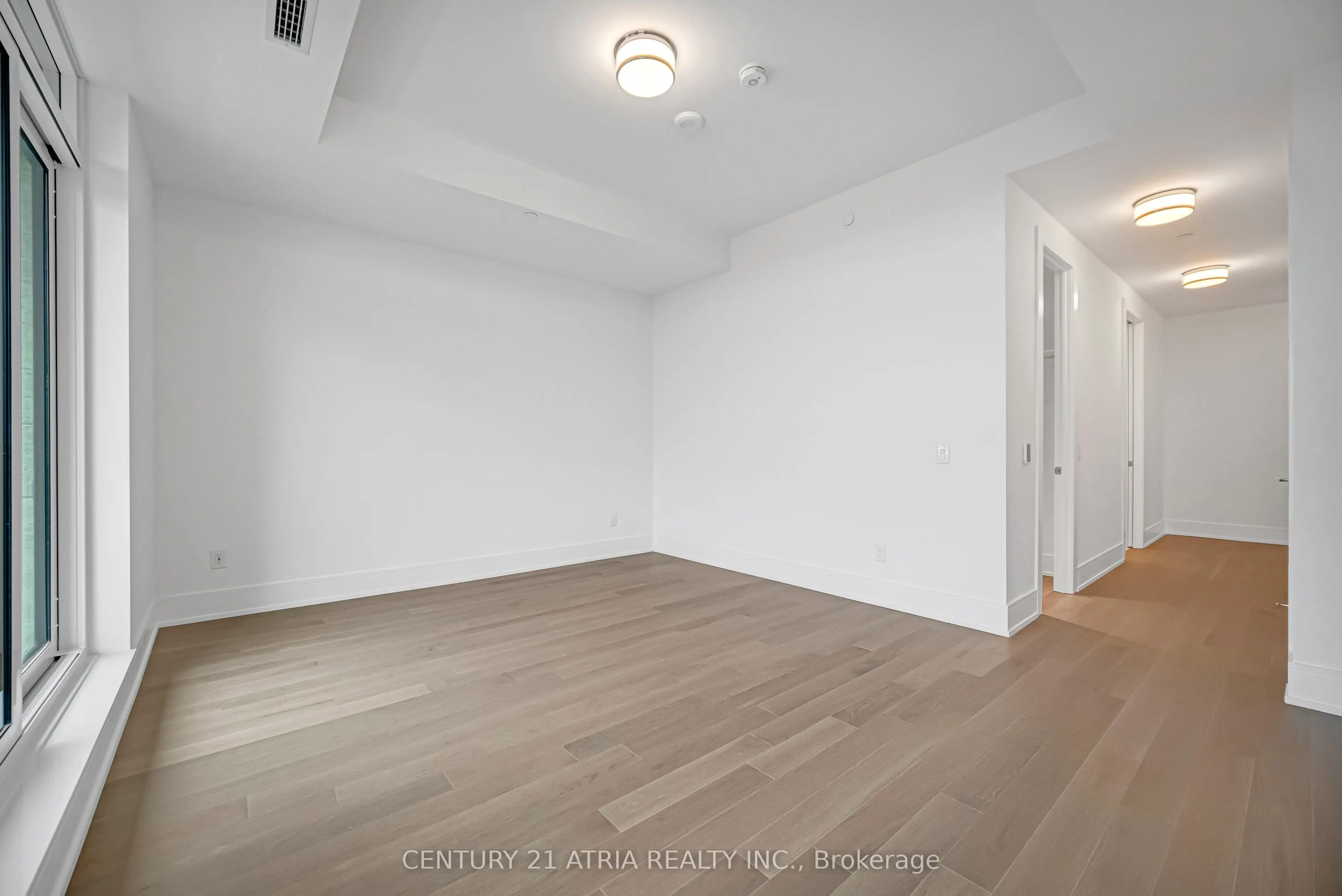 397 Royal Orchard Boulevard, #806