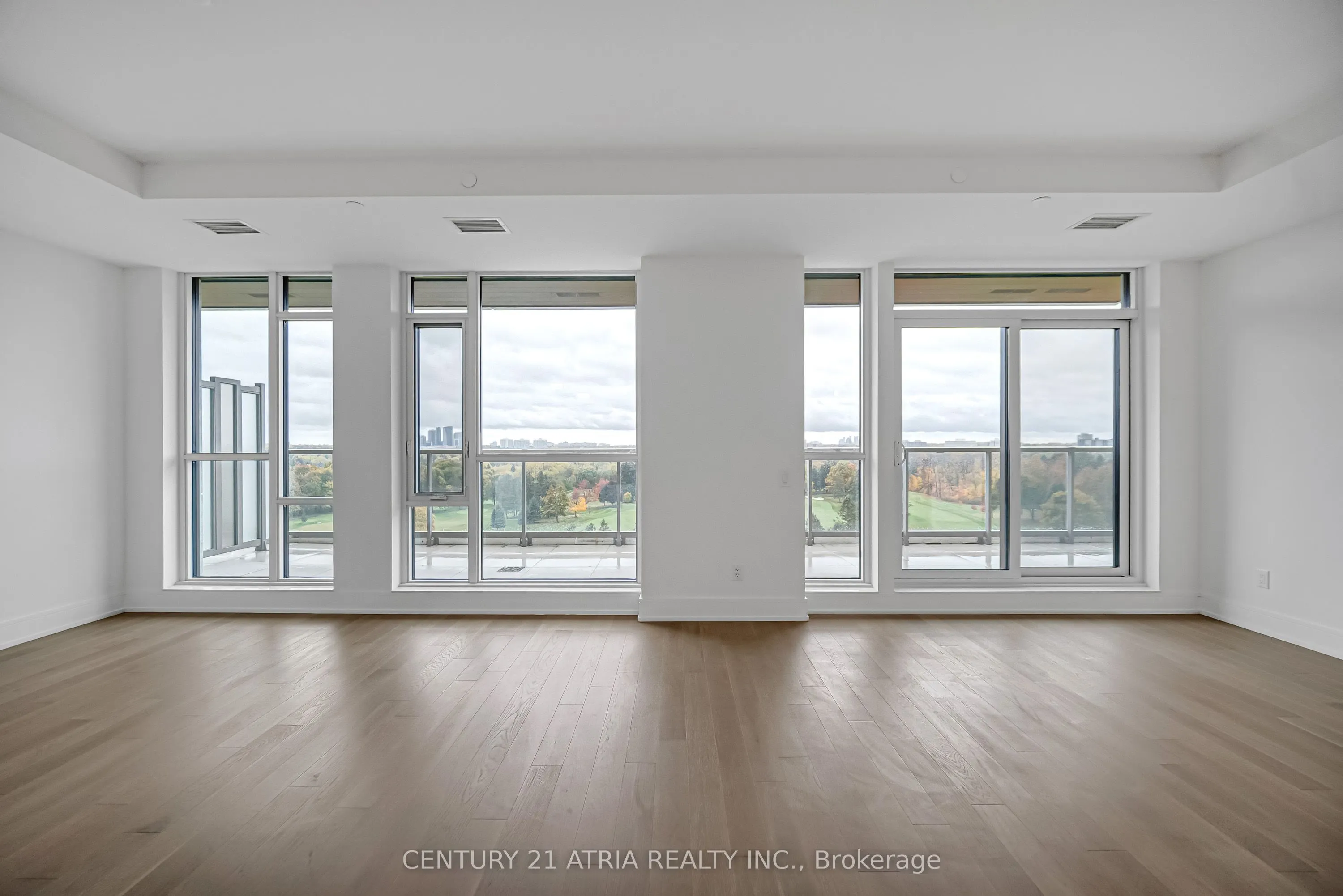 397 Royal Orchard Boulevard, #806