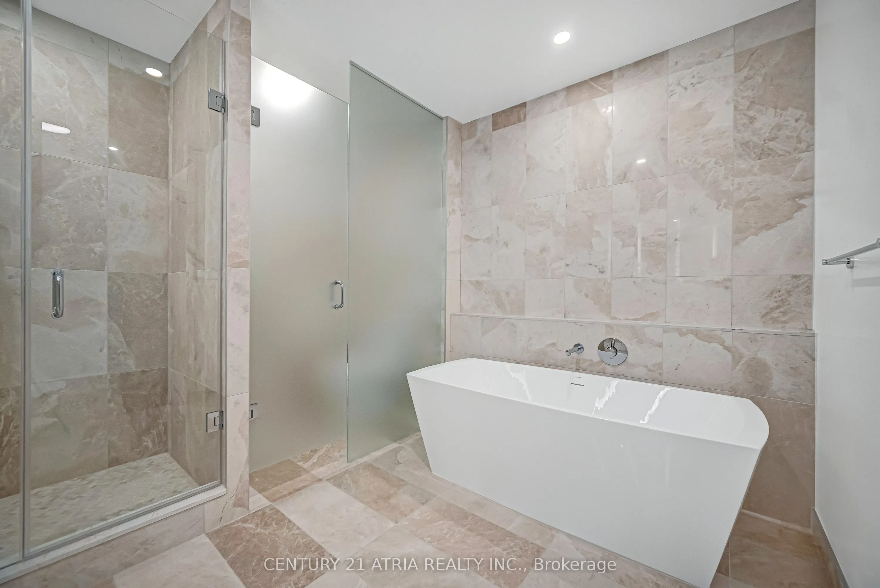 397 Royal Orchard Boulevard, #806