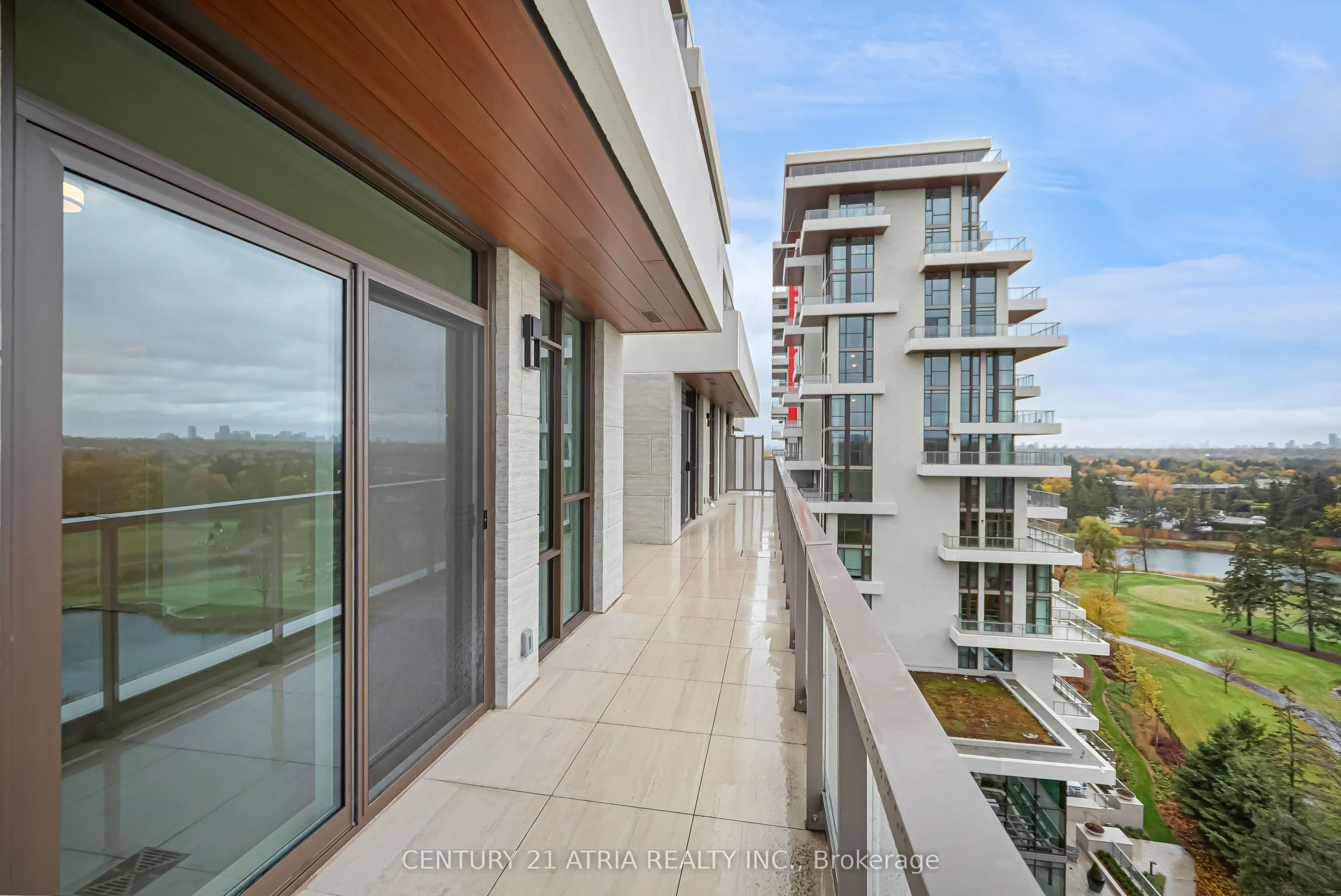 397 Royal Orchard Boulevard, #806