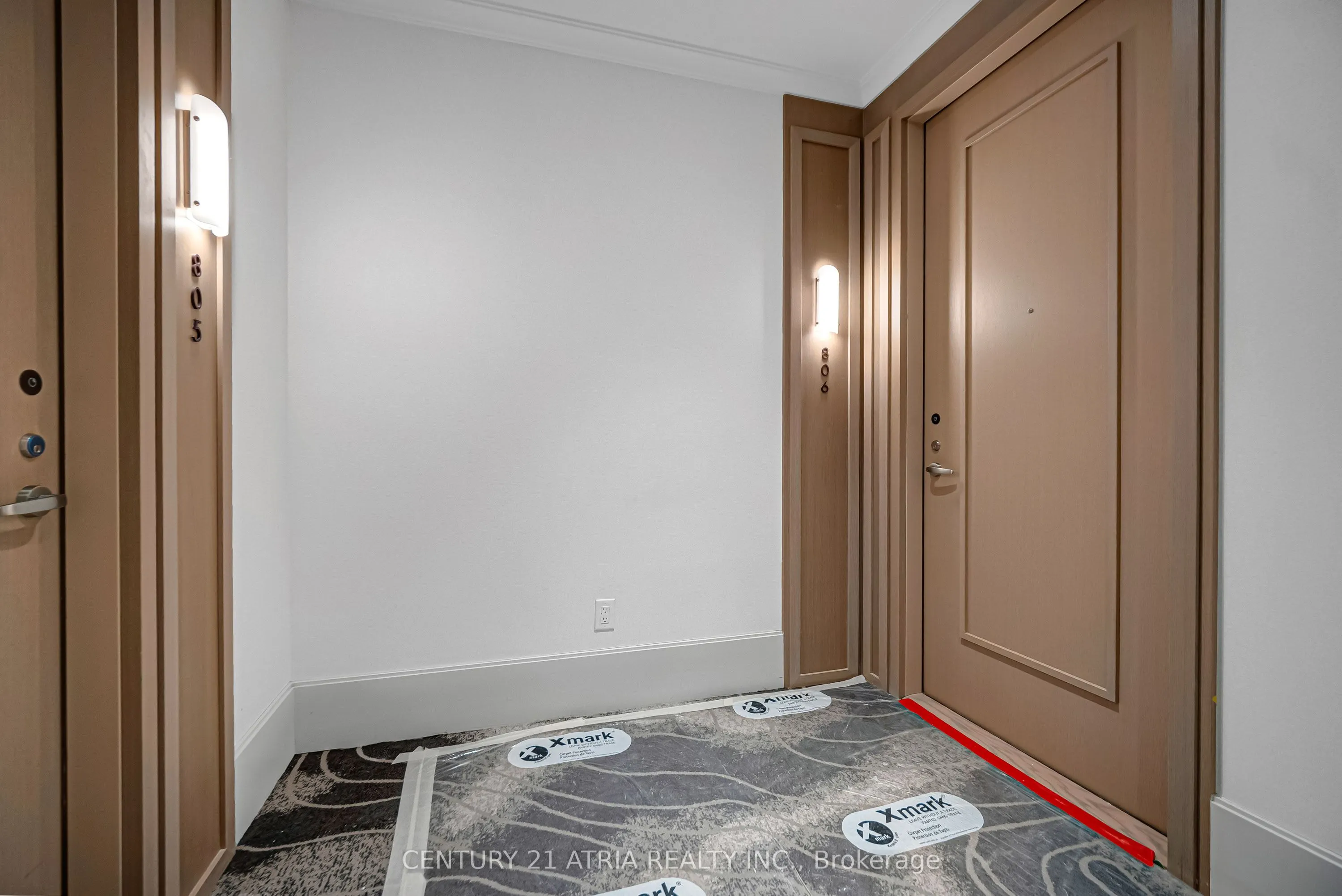 397 Royal Orchard Boulevard, #806