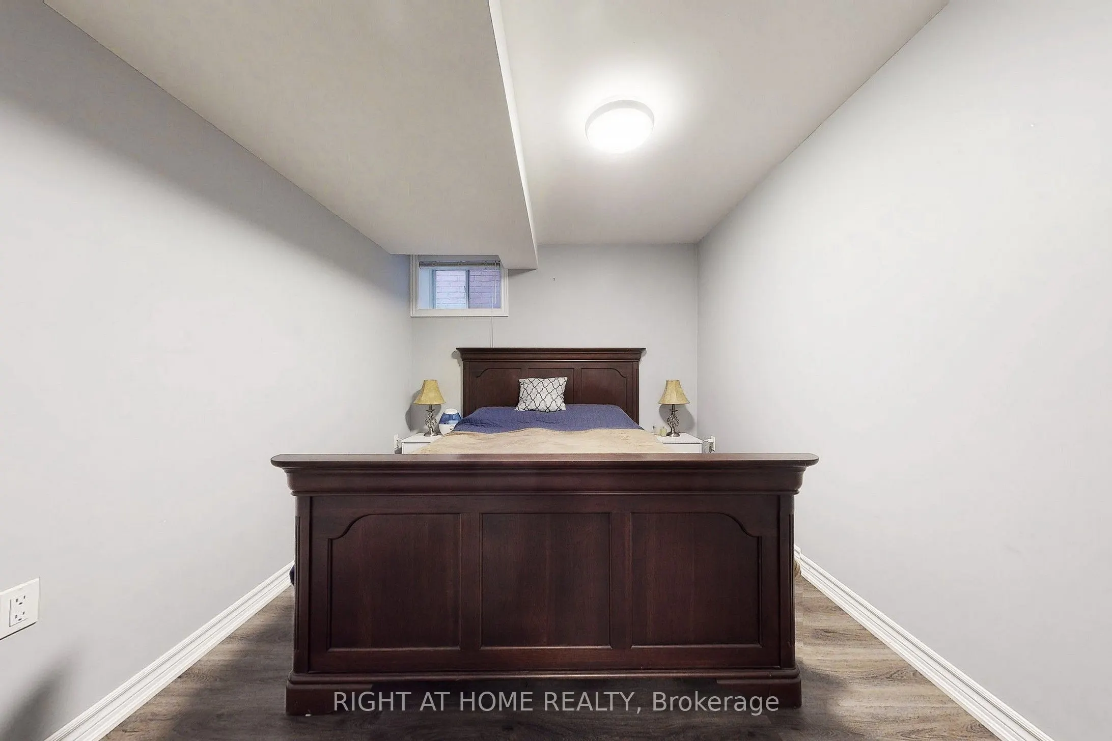 90 Maplebank Crescent, #Basement