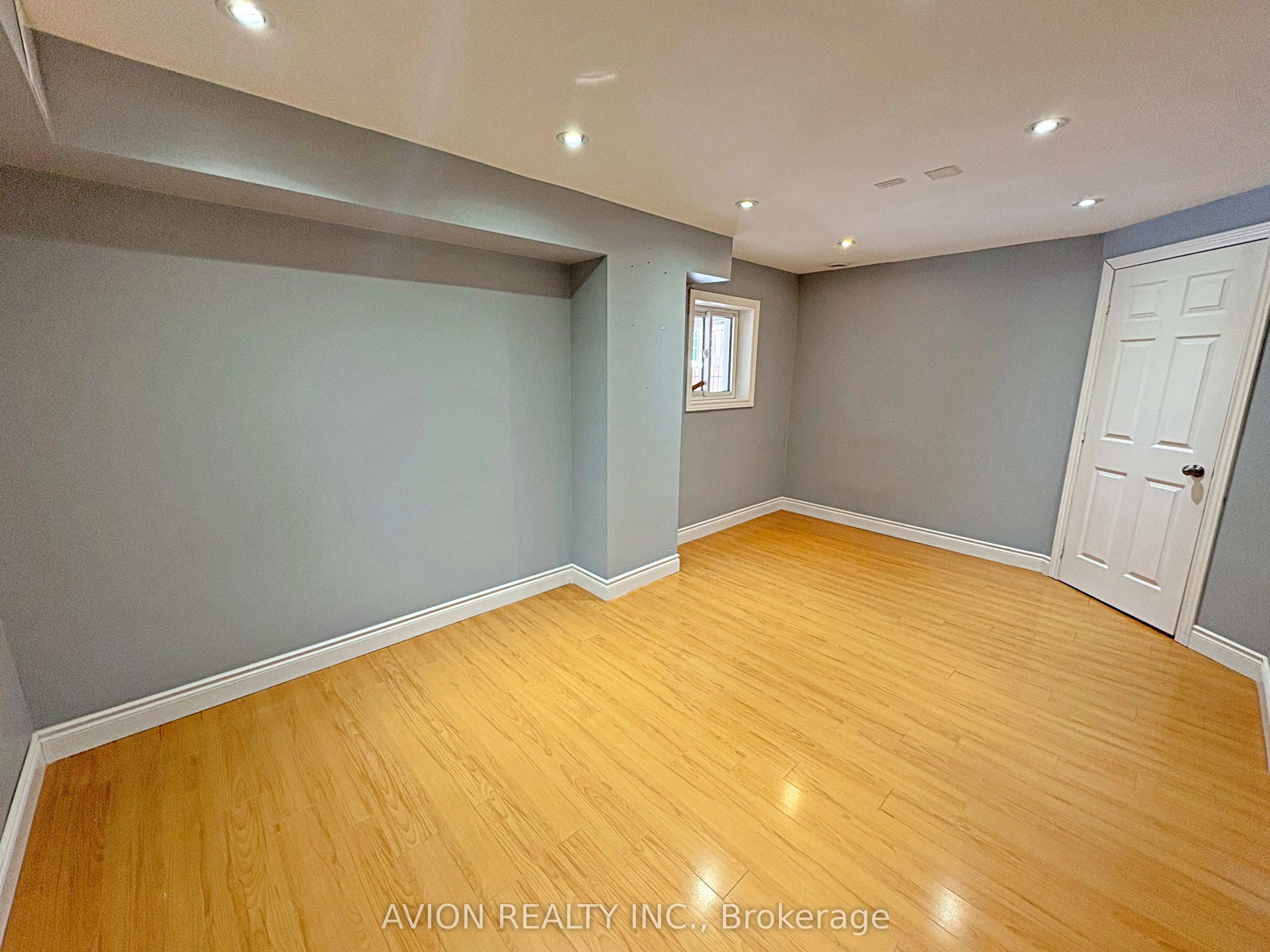 91 Ridgeway Court, #Lower