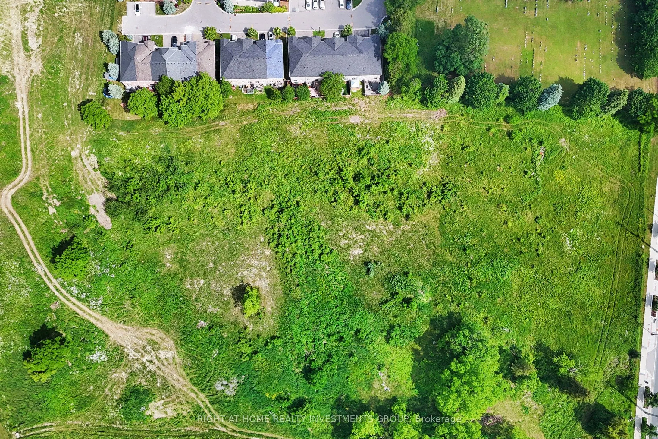 194 Tom Taylor Crescent