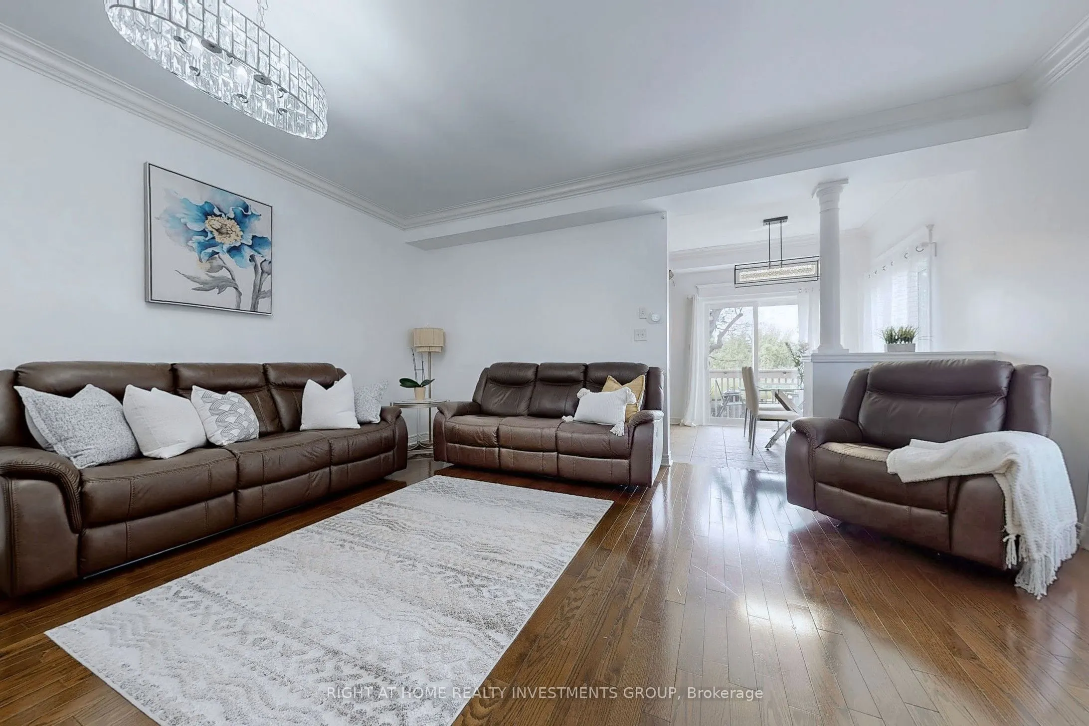 194 Tom Taylor Crescent