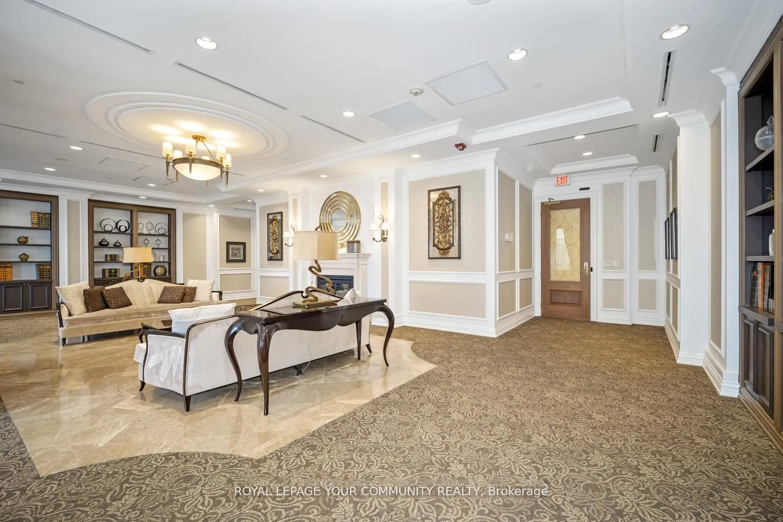 9245 Jane Street, #402