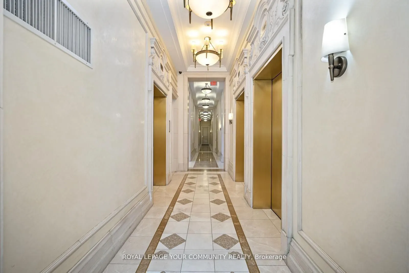 9245 Jane Street, #402