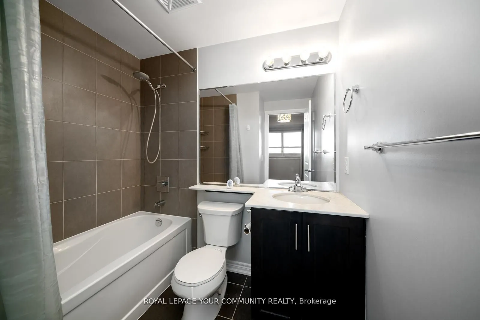 9245 Jane Street, #402