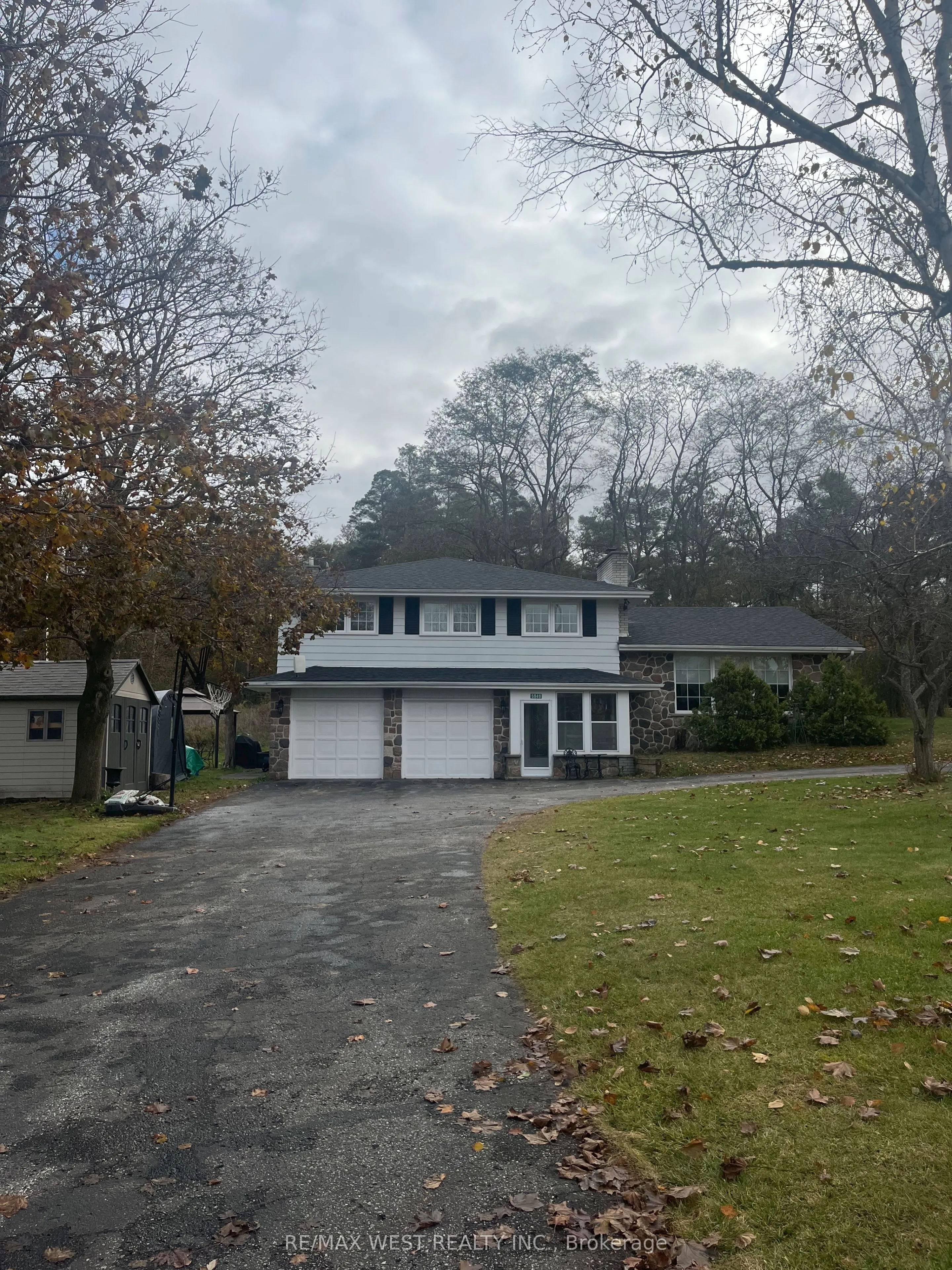 5949 Concession 6 Road