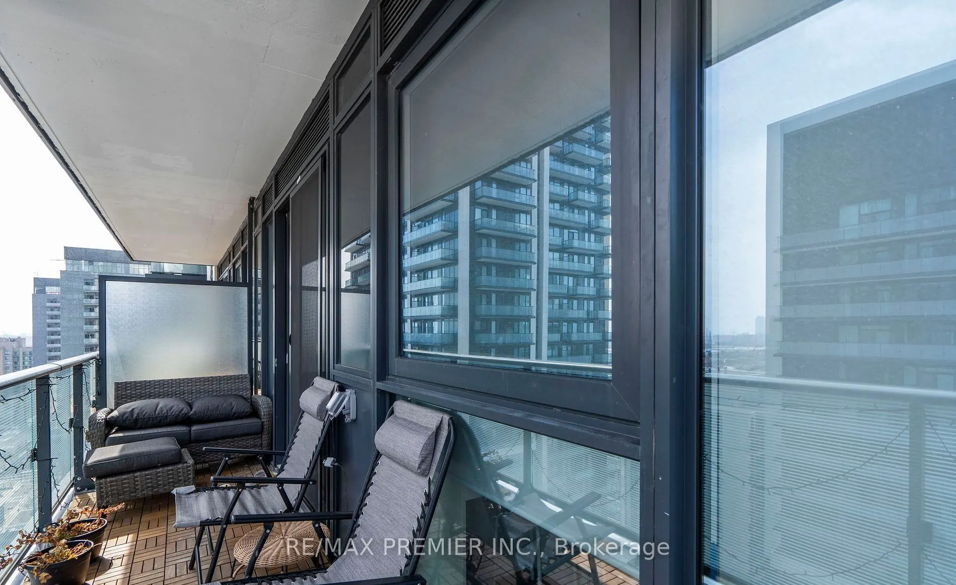 95 Oneida Crescent, #1704