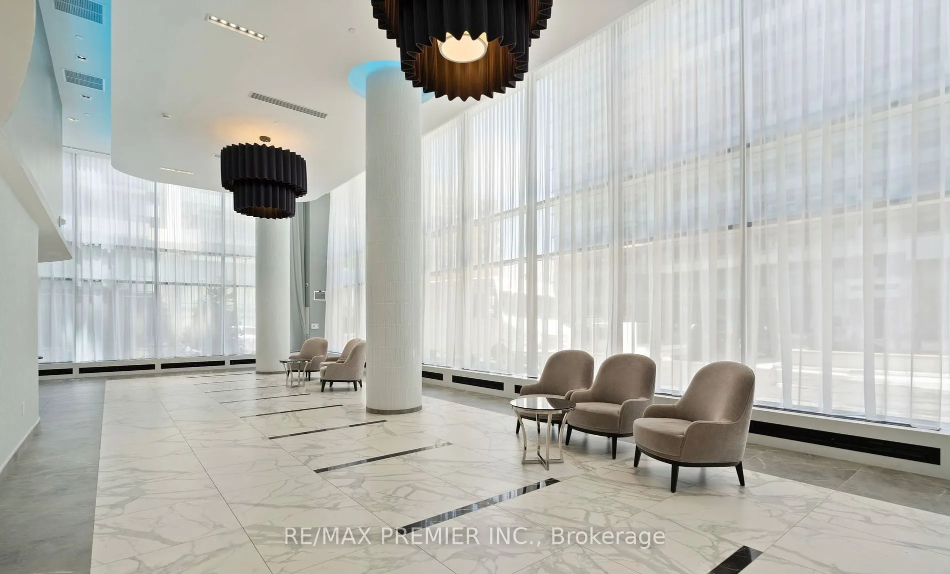 95 Oneida Crescent, #1704