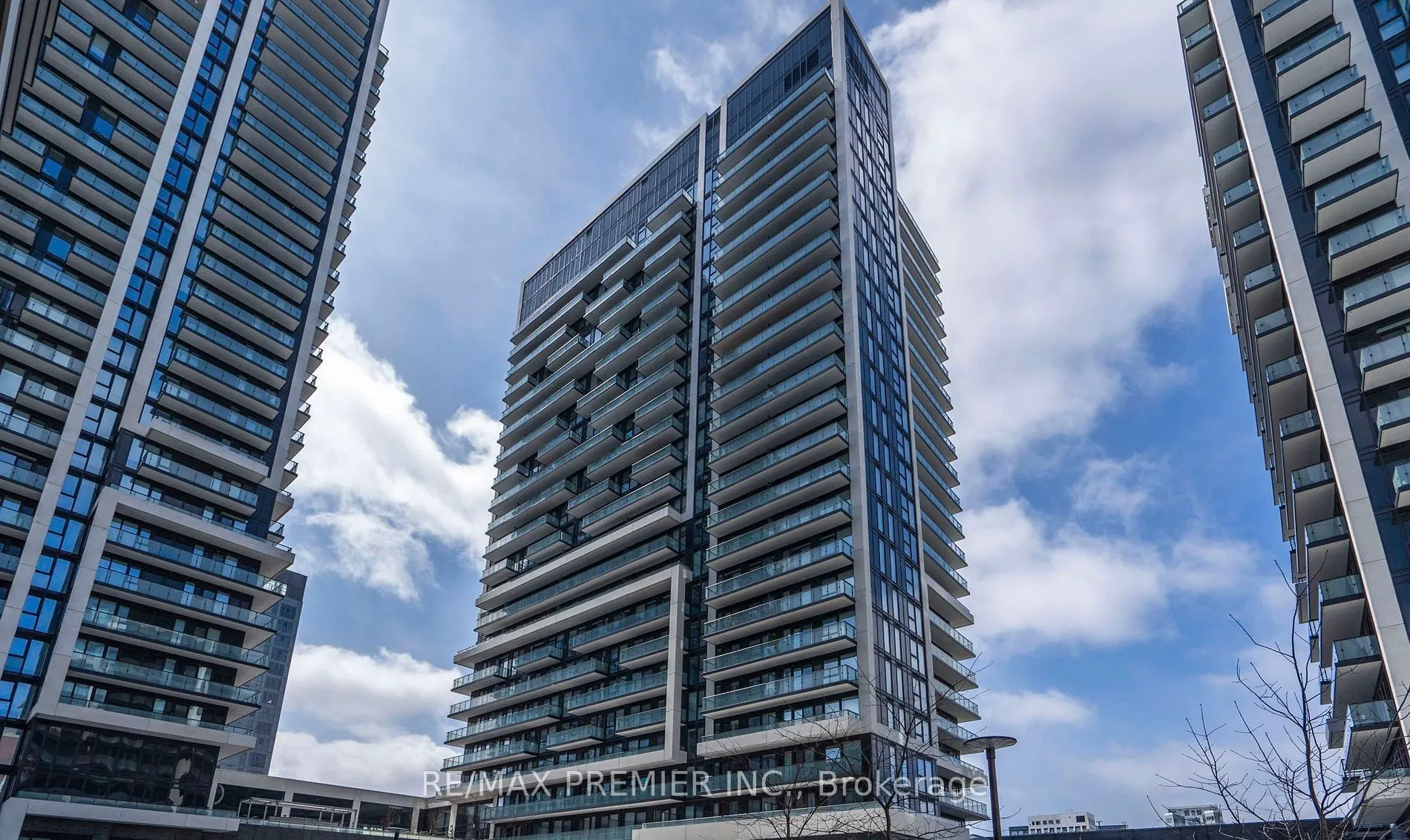 95 Oneida Crescent, #1704