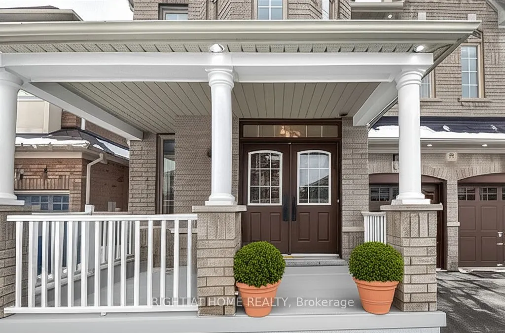 90 Maplebank Crescent, #Main, 2nd Floor