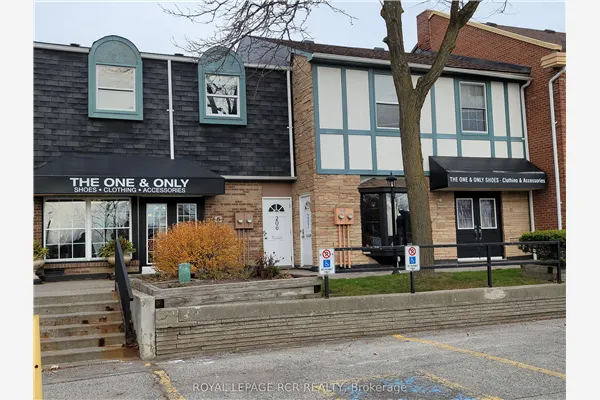 2 Orchard Heights Boulevard